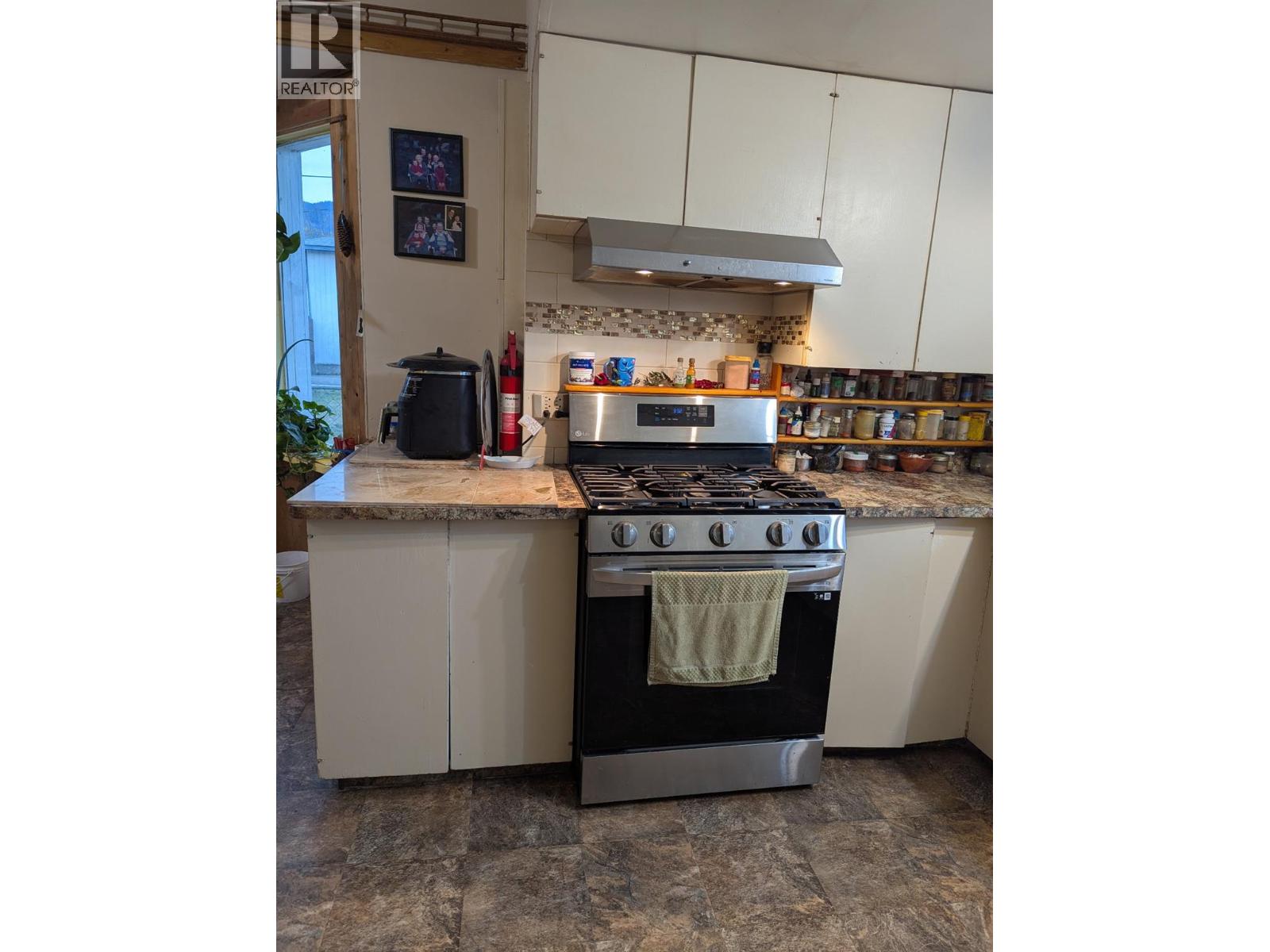 3570 Old Okanagan Highway, West Kelowna, British Columbia  V4T 1P3 - Photo 12 - 10356843