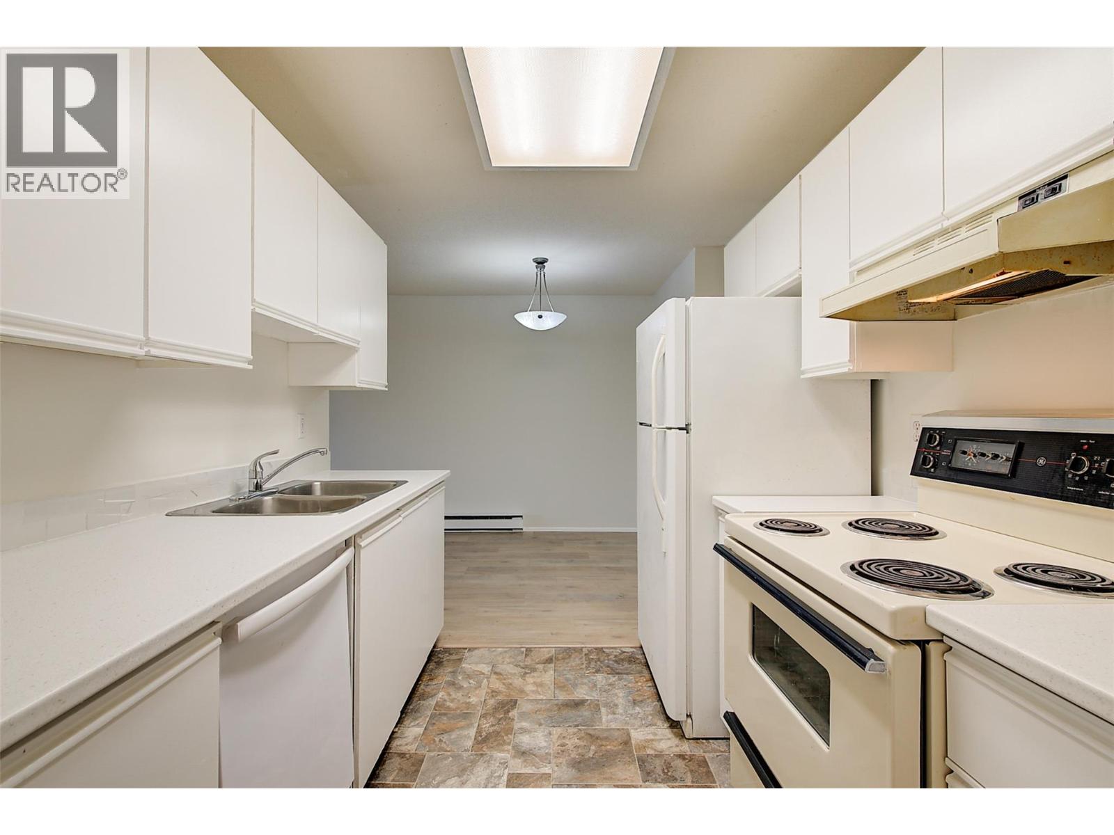 3180 De Montreuil Court Unit# 407, Kelowna, British Columbia  V1W 3W4 - Photo 17 - 10358287