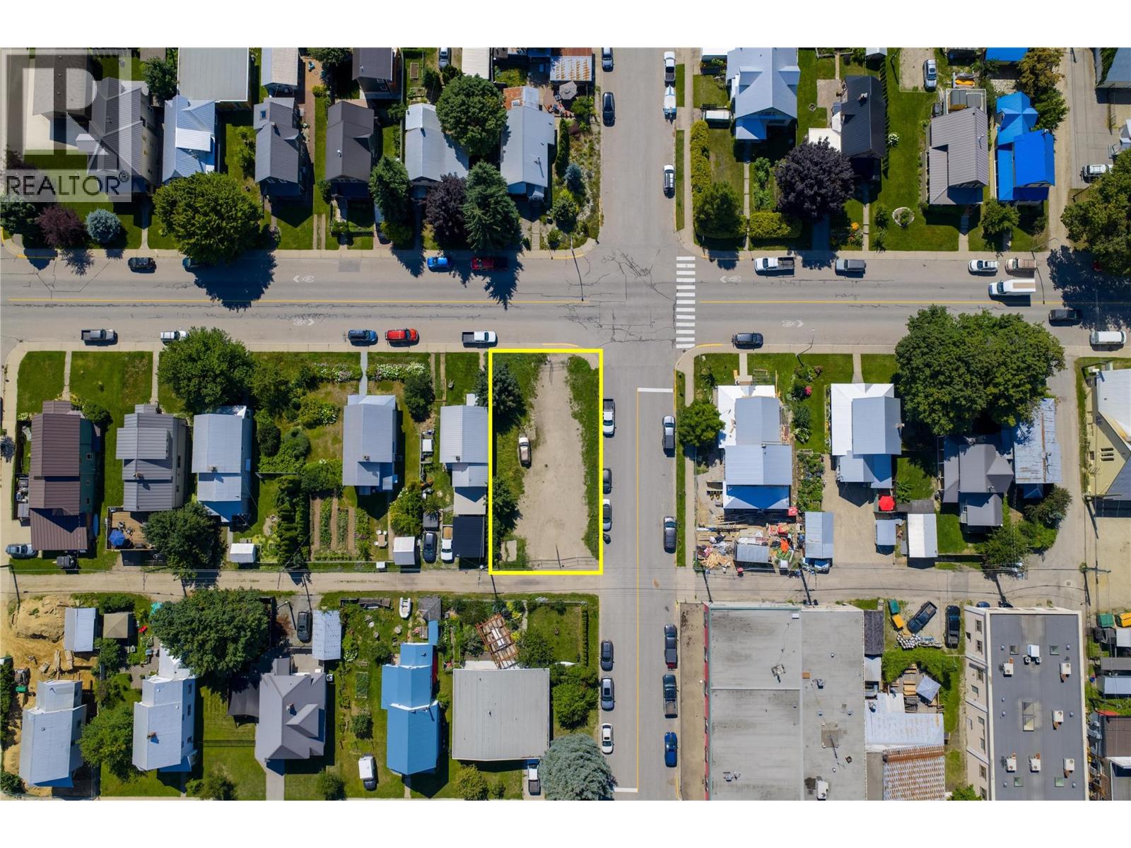 200 Third Street E, Revelstoke, British Columbia  V0E 2S0 - Photo 3 - 10358381