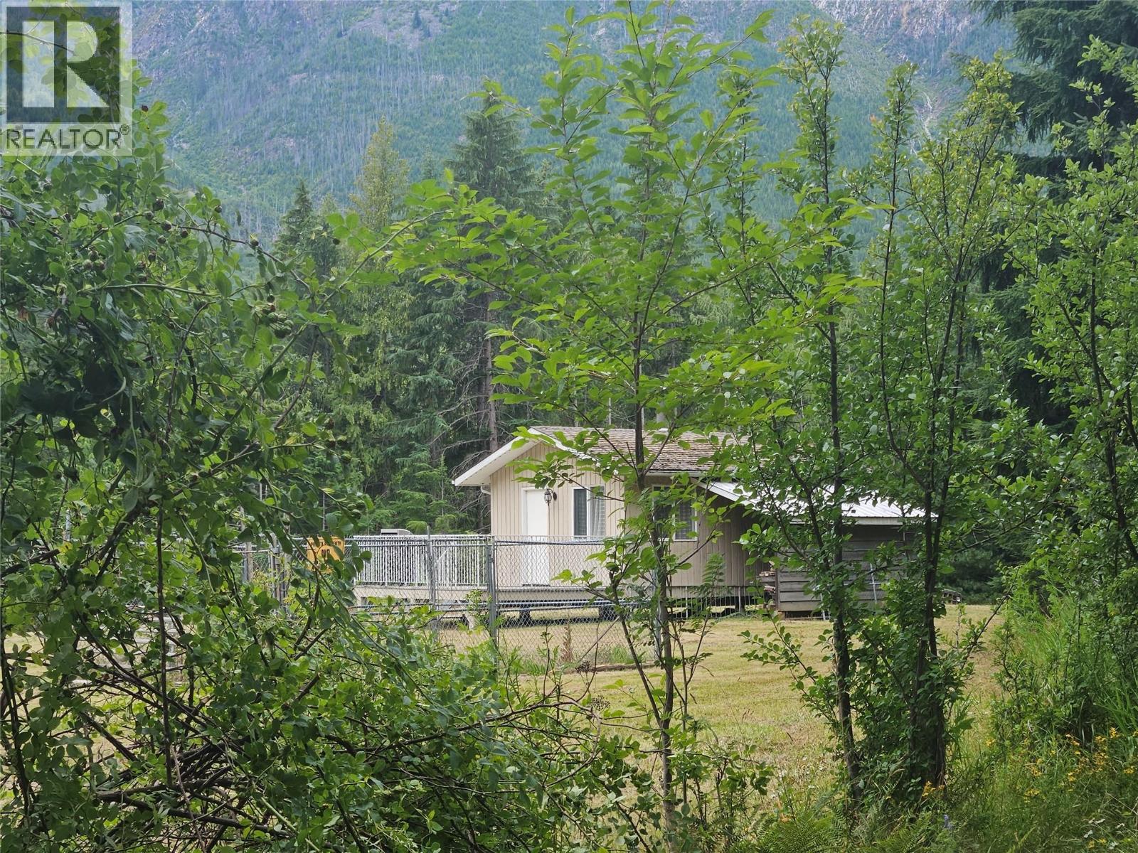 145 Mostyn Road, Arrow Park, British Columbia  V0G 1R1 - Photo 19 - 10358231