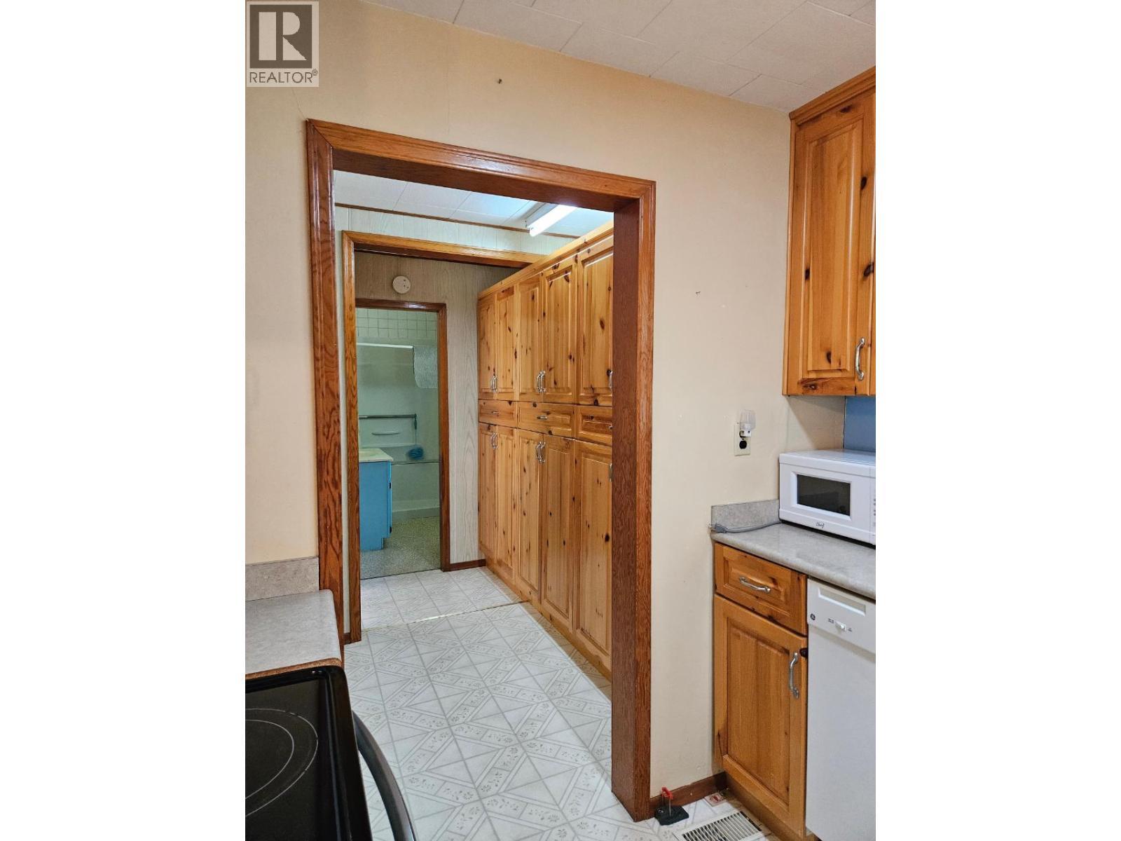 432 Alexander Road, Nakusp, British Columbia  V0G 1R1 - Photo 13 - 10358342