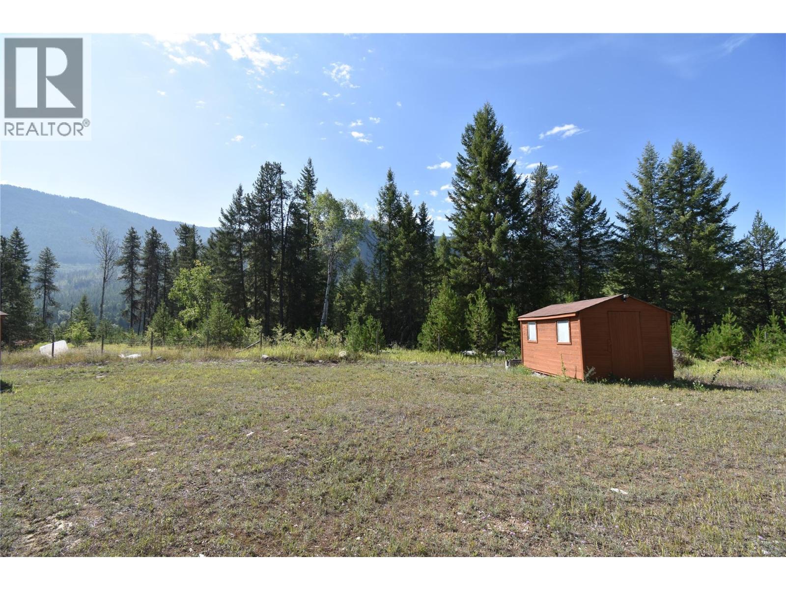 4125 Ross Spur Road, Fruitvale, British Columbia  V0G 1L1 - Photo 9 - 10358434