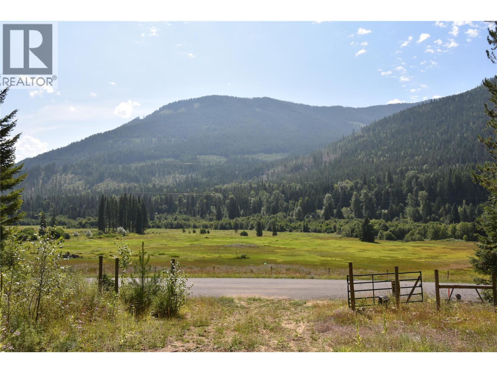 4145 Ross Spur Road, Fruitvale, British Columbia  V0G 1L1 - Photo 1 - 10358436