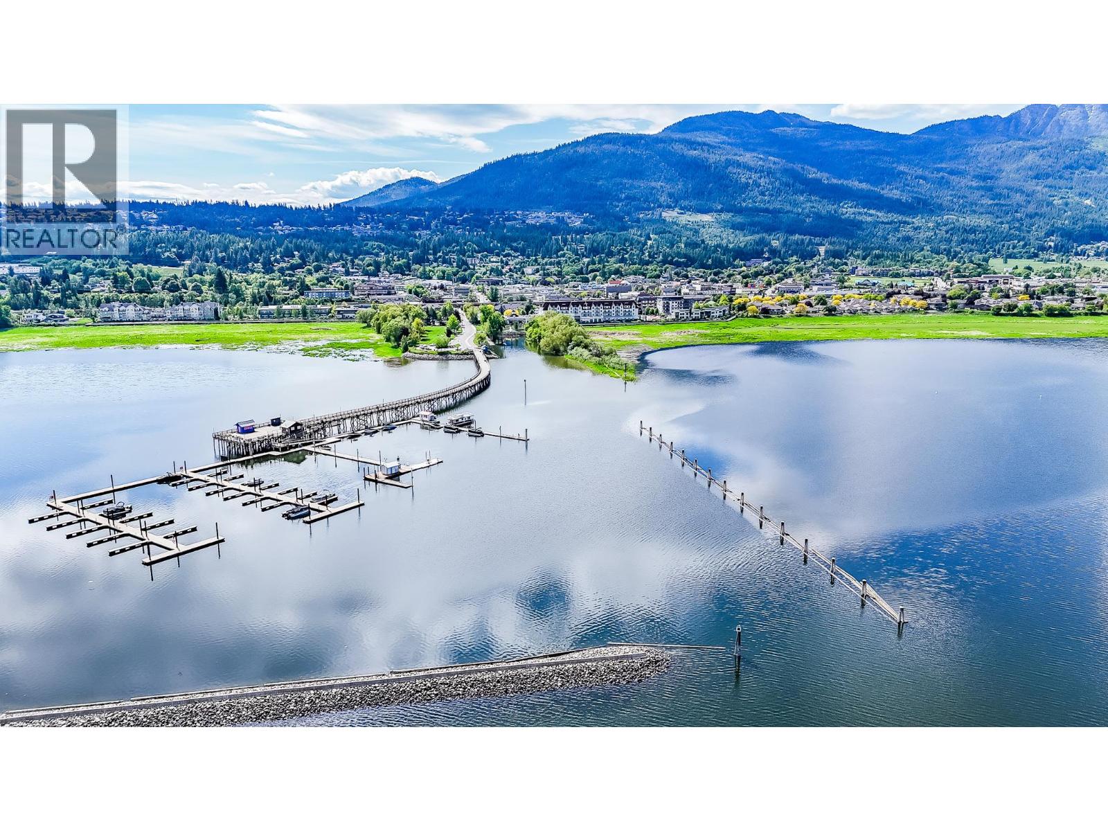 160 Harbourfront Drive Unit# 302, Salmon Arm, British Columbia  V1E 3M3 - Photo 12 - 10358620