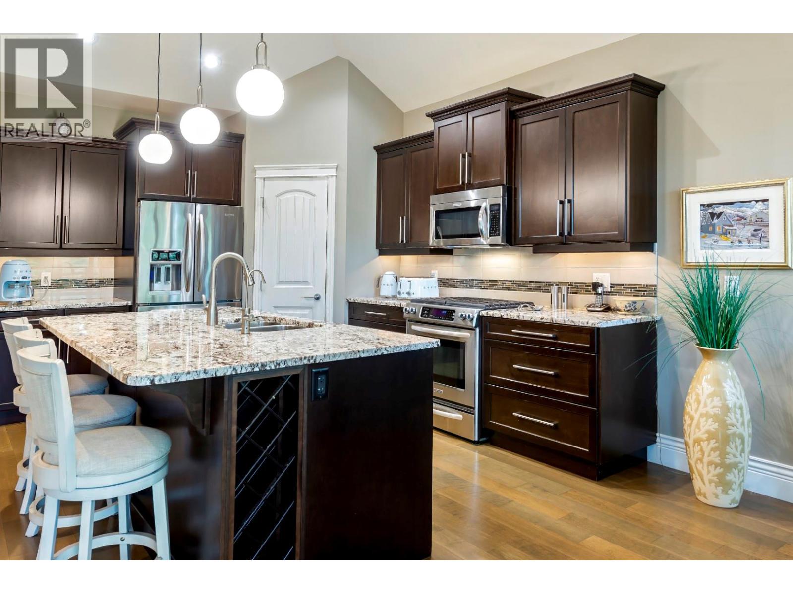 4346 Gallagher's Fairway S, Kelowna, British Columbia  V1W 4X4 - Photo 11 - 10358435