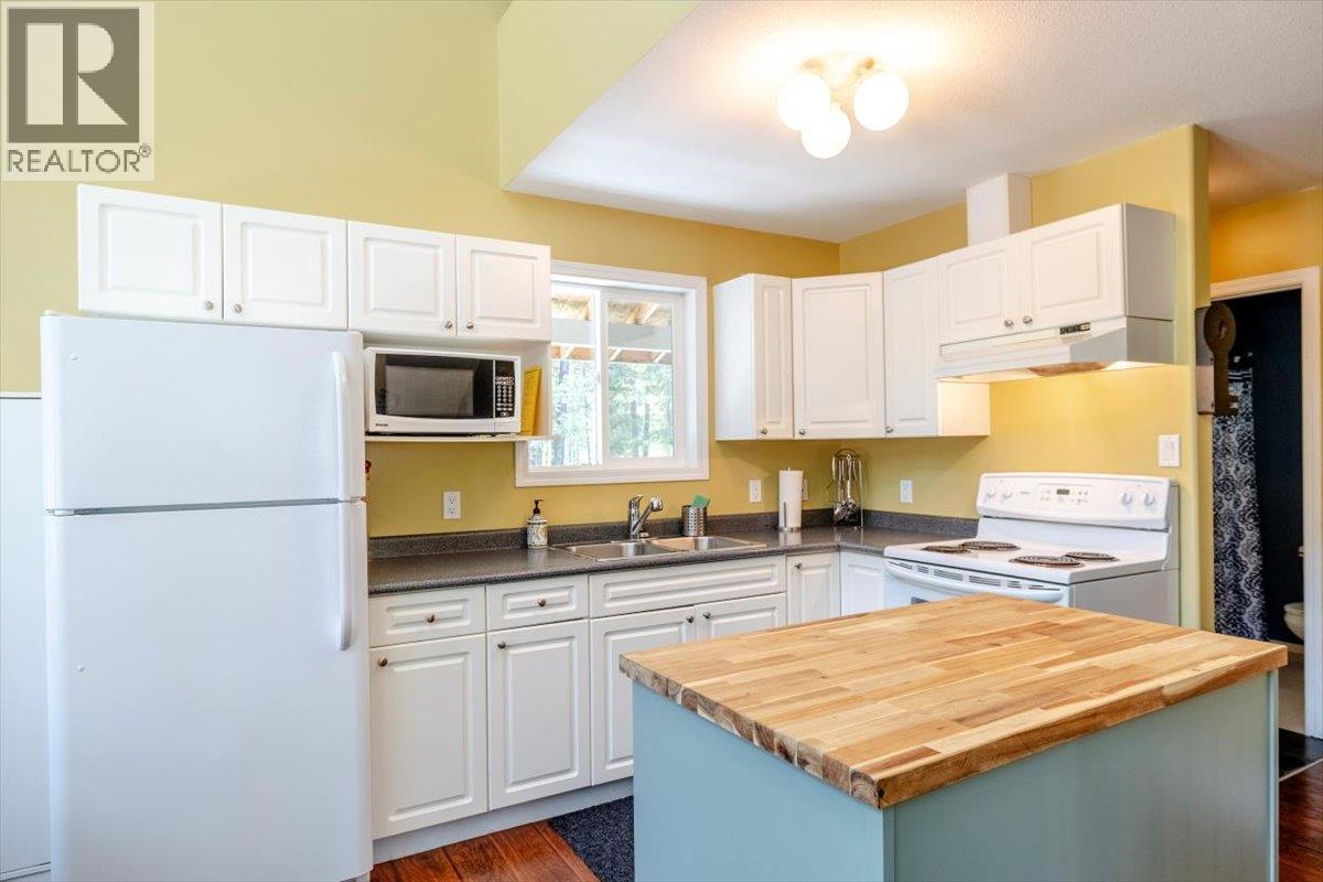 6660 Mclean Road, Jaffray, British Columbia  V0B 1T0 - Photo 21 - 10358316