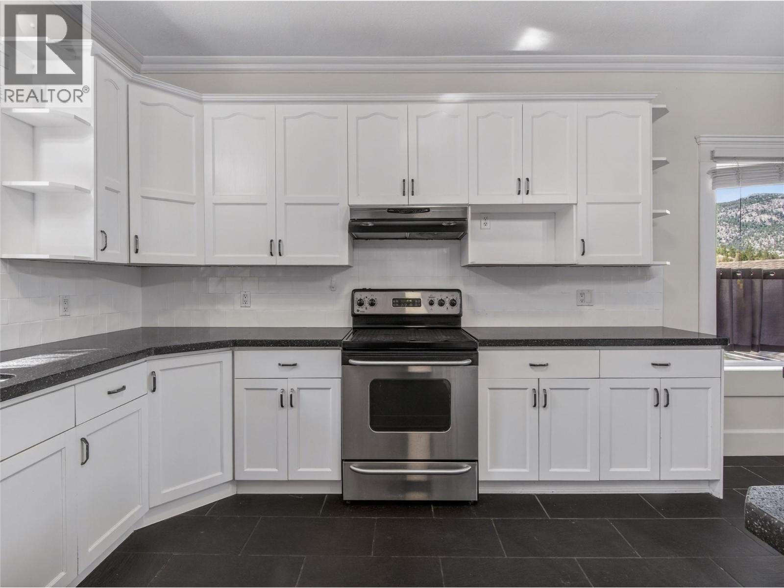 192 Lakehill Road, Kaleden, British Columbia  V0H 1K0 - Photo 10 - 10357563