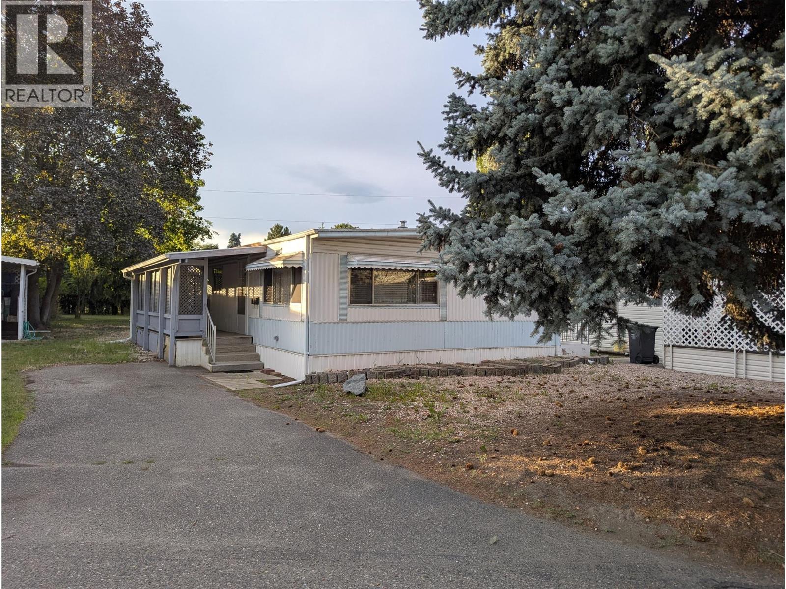 3535 Casorso Road Unit# 40, Kelowna, British Columbia  V1W 3E1 - Photo 2 - 10358601