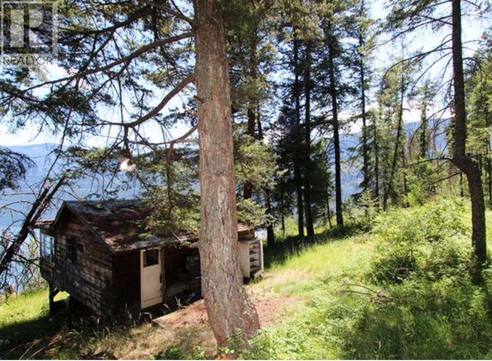 7080 Little Shuswap Lake, Chase, British Columbia  V0E 1M0 - Photo 5 - 10358792