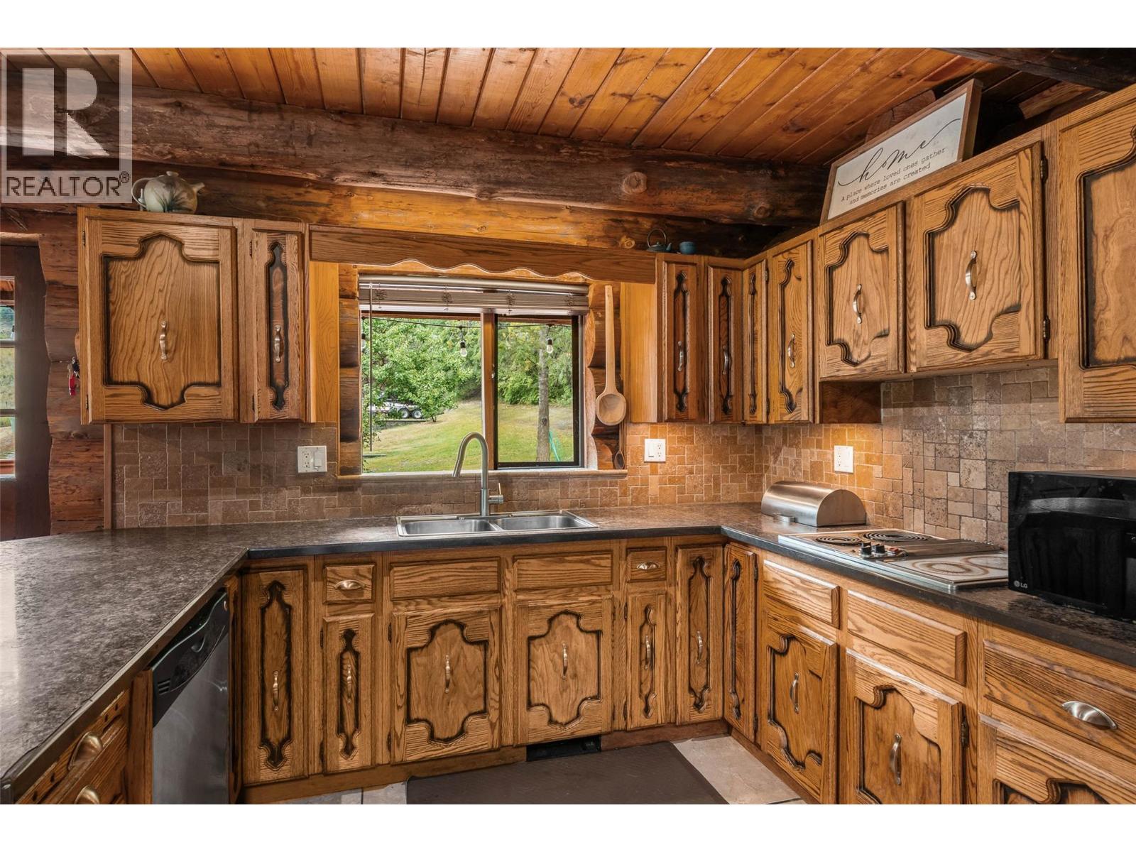 601 Yellowhead Highway S, Mclure, British Columbia  V0E 2H0 - Photo 11 - 10357485