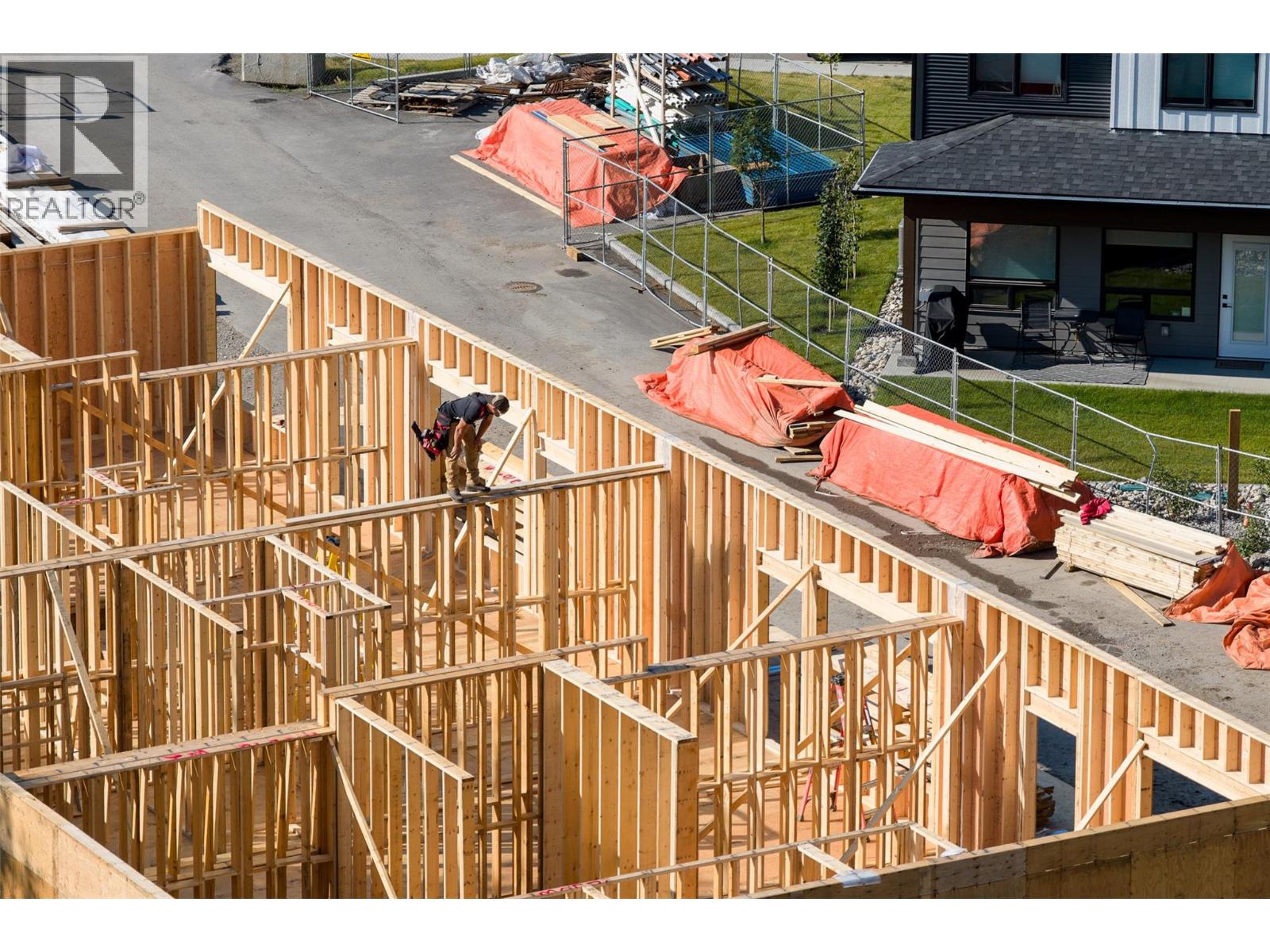 800 Riverside Way Unit# 402, Fernie, British Columbia  V0B 1M7 - Photo 29 - 10345562