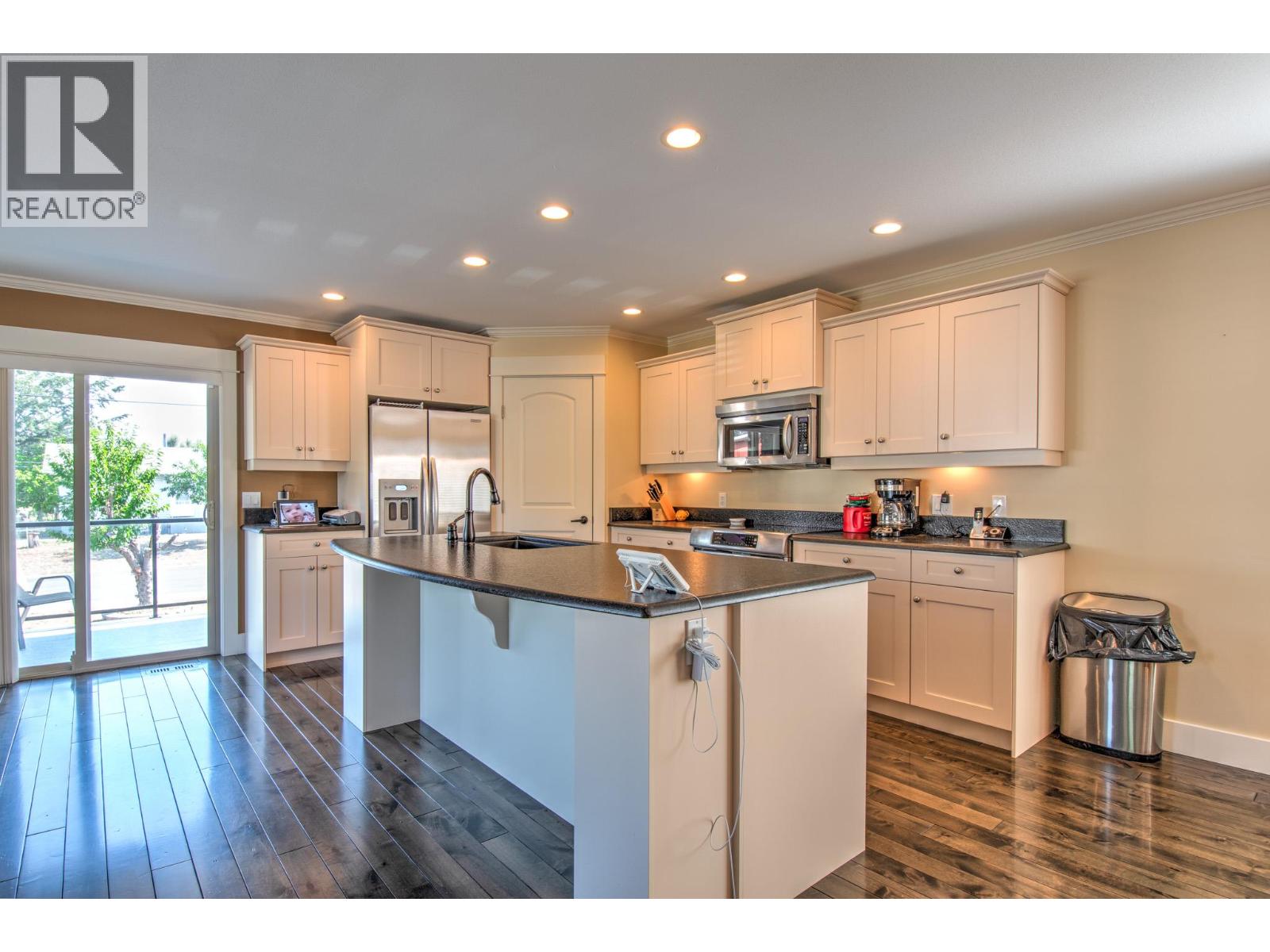 5409 Willow Drive, Vernon, British Columbia  V1T 2E4 - Photo 5 - 10358758