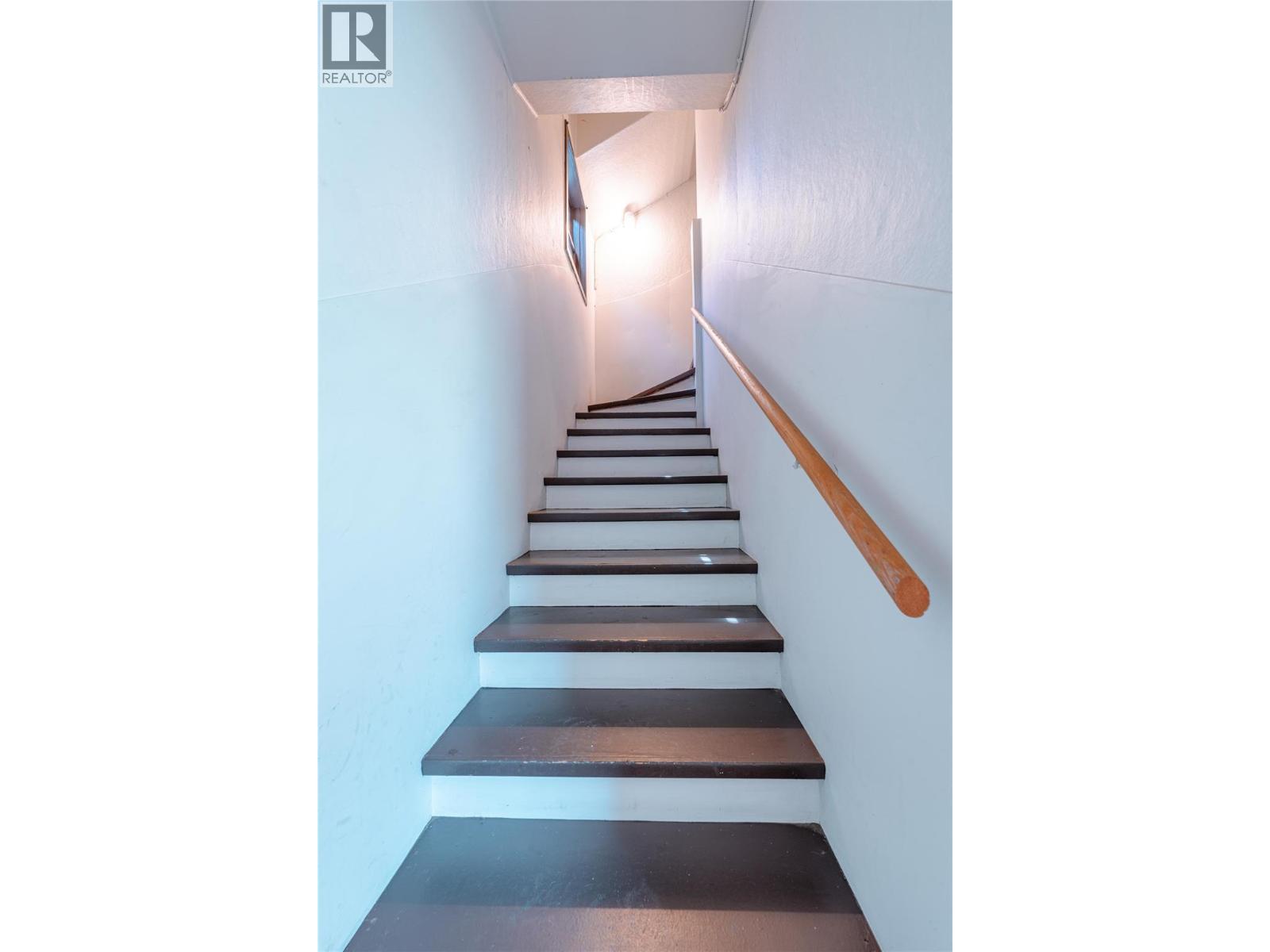 503 Third Street E, Revelstoke, British Columbia  V0E 2S0 - Photo 26 - 10358517