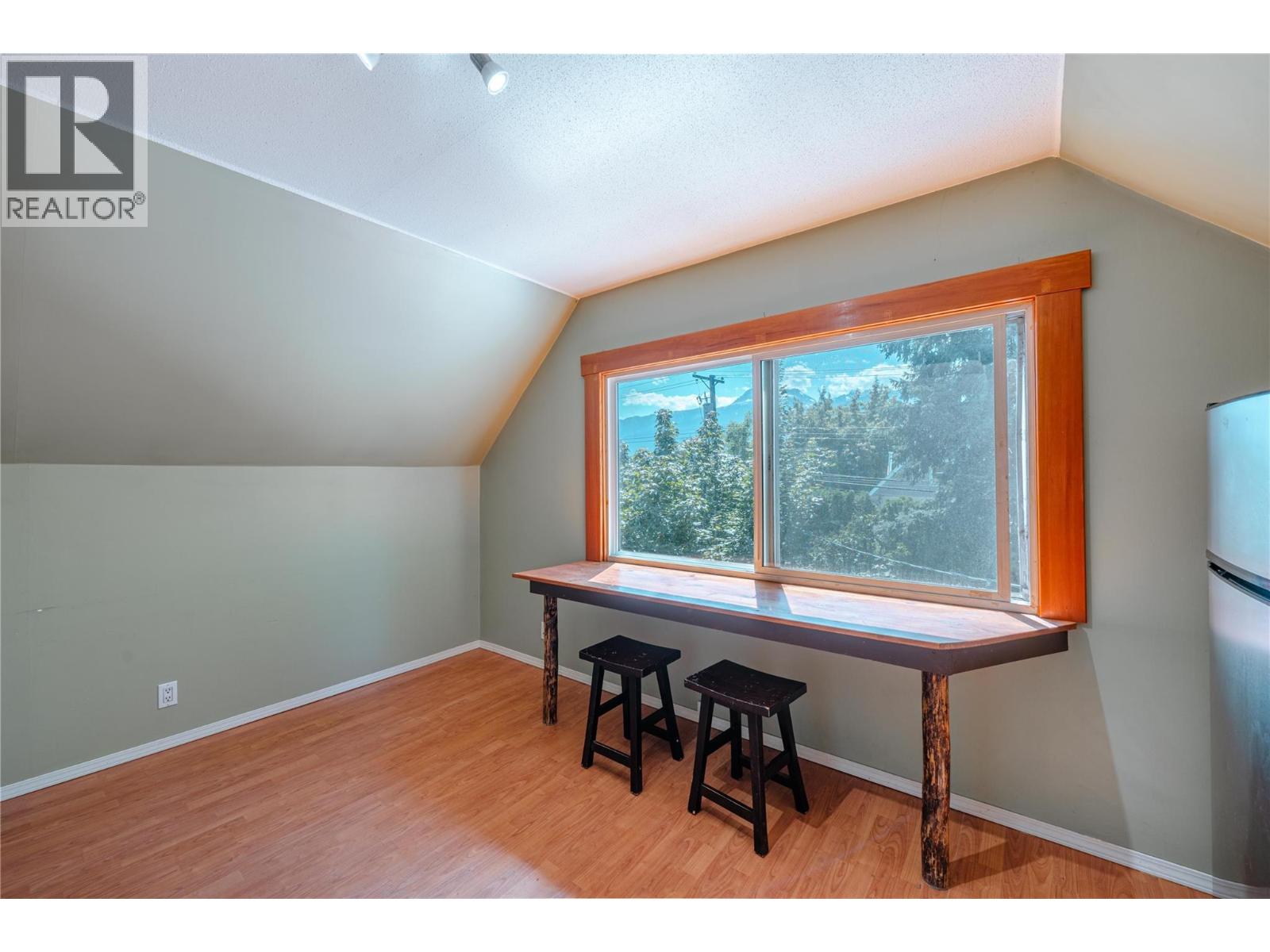 503 Third Street E, Revelstoke, British Columbia  V0E 2S0 - Photo 45 - 10358517