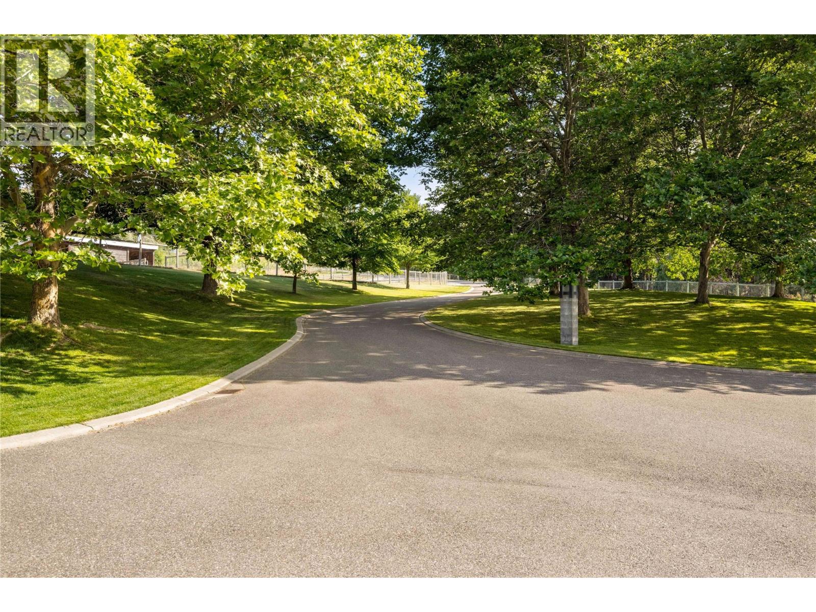 4840 Lakeshore Road, Kelowna, British Columbia  V1W 4H6 - Photo 12 - 10358738