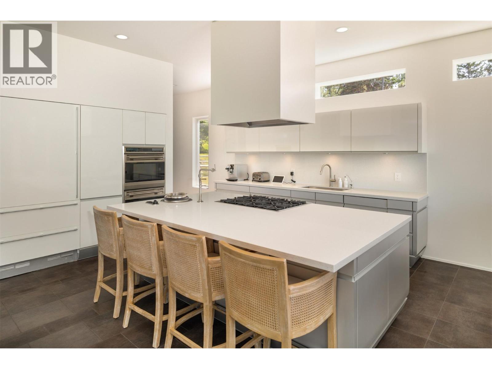 4840 Lakeshore Road, Kelowna, British Columbia  V1W 4H6 - Photo 33 - 10358738