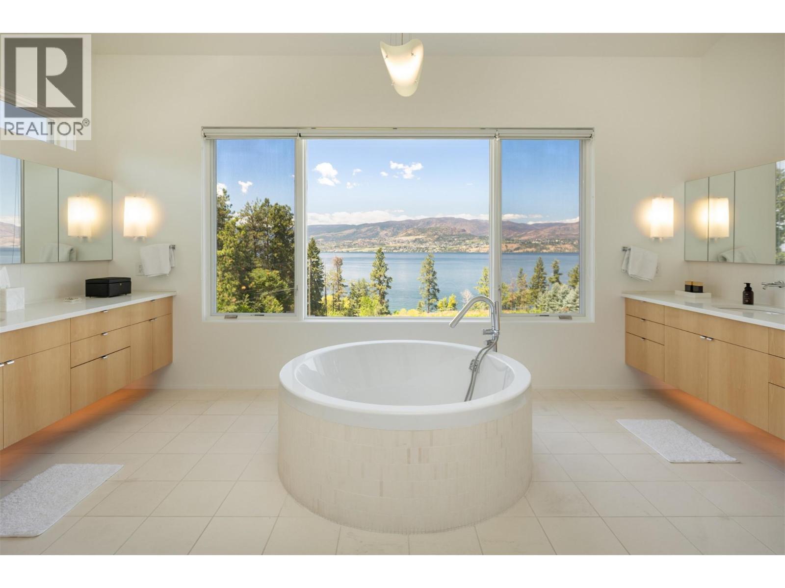4840 Lakeshore Road, Kelowna, British Columbia  V1W 4H6 - Photo 41 - 10358738