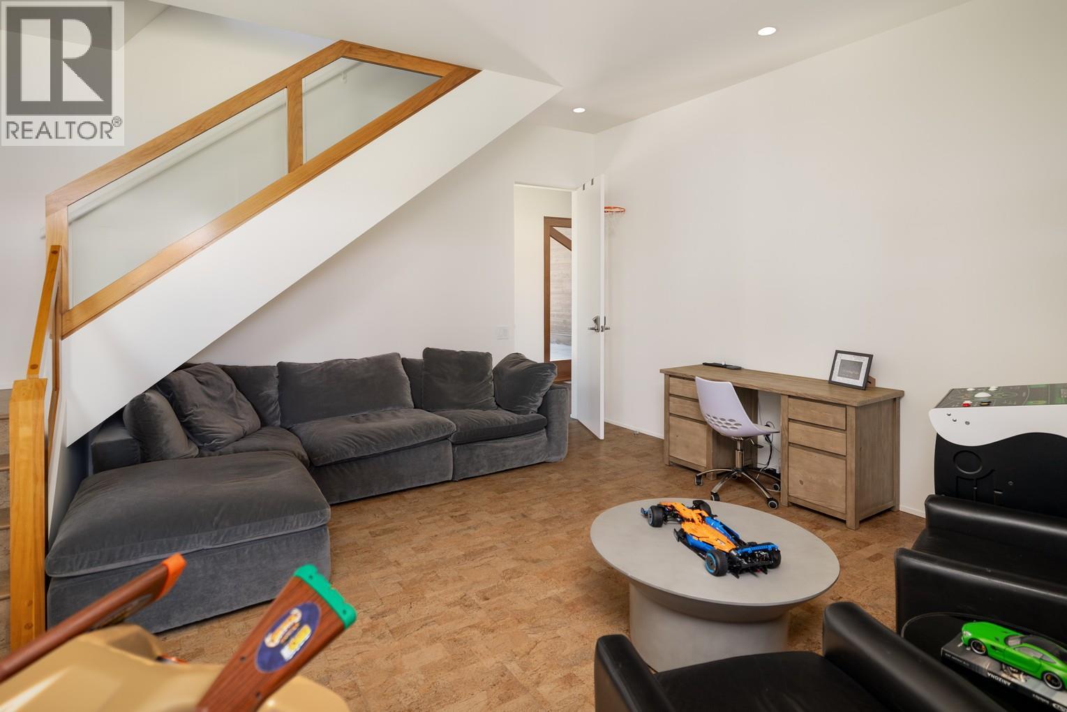 4840 Lakeshore Road, Kelowna, British Columbia  V1W 4H6 - Photo 45 - 10358738