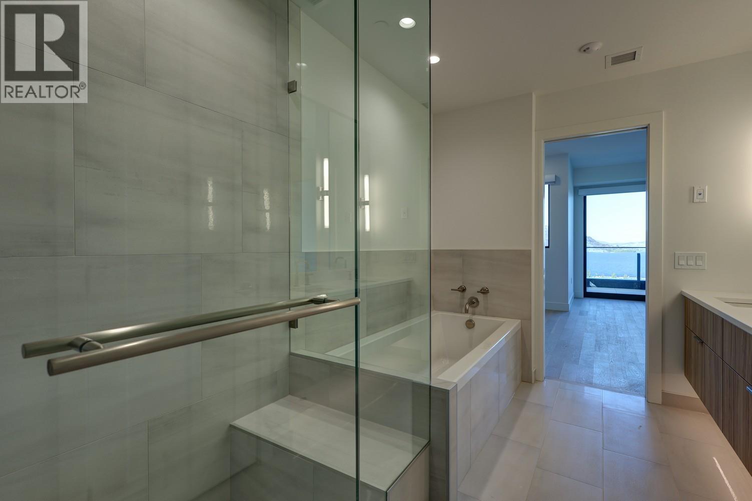 3000 Ariva Drive Unit# 3503, Kelowna, British Columbia  V1Z 0B3 - Photo 32 - 10358847