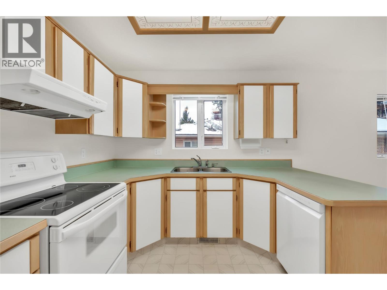 17017 Snow Avenue Unit# 24, Summerland, British Columbia  V0H 1Z6 - Photo 3 - 10358673