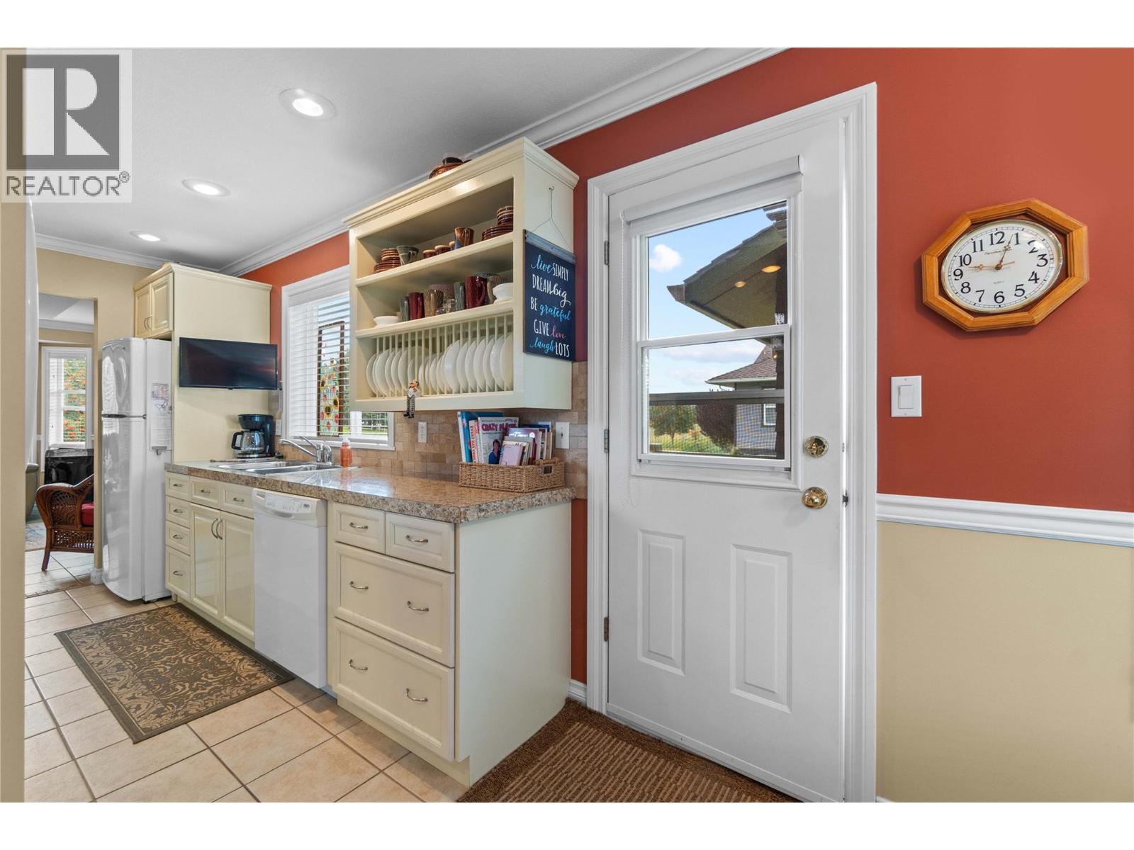 2552 Golf View Crescent, Blind Bay, British Columbia  V0E 1H2 - Photo 6 - 10358769