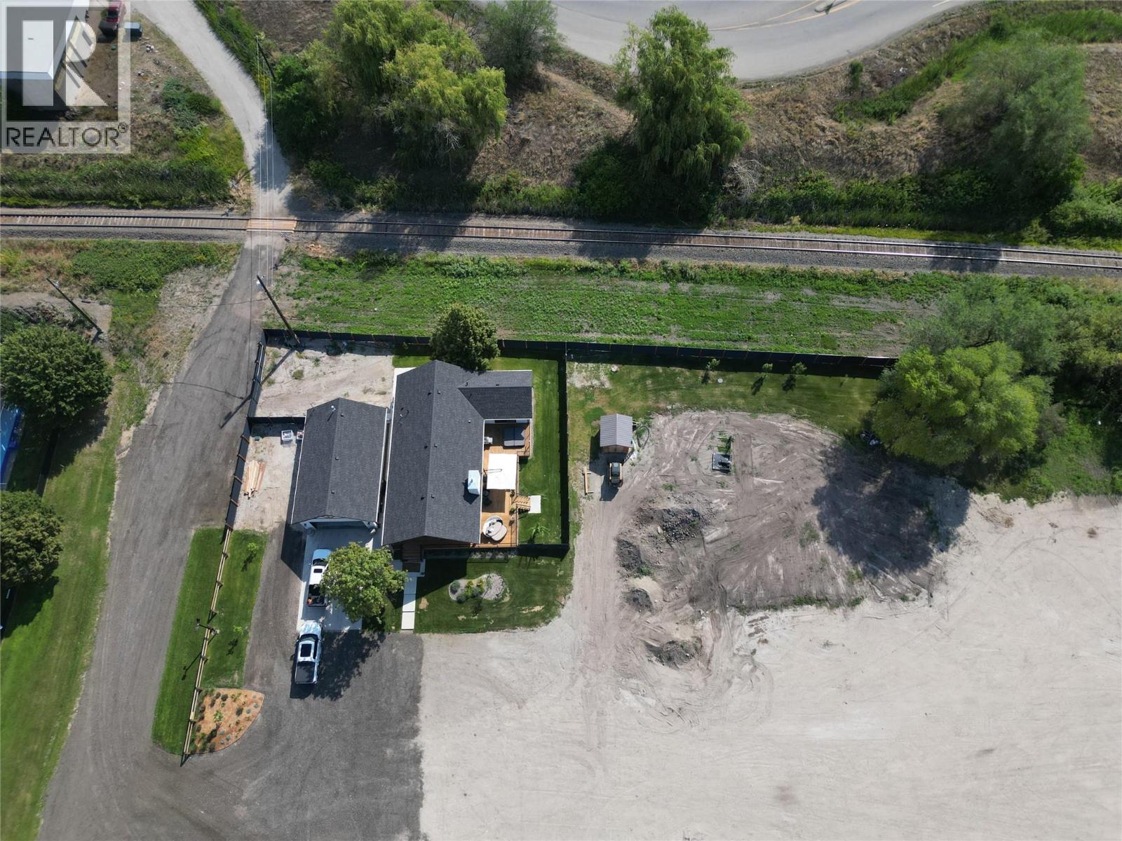 7850 Redwing Road, Vernon, British Columbia  V1B 3W6 - Photo 13 - 10358644