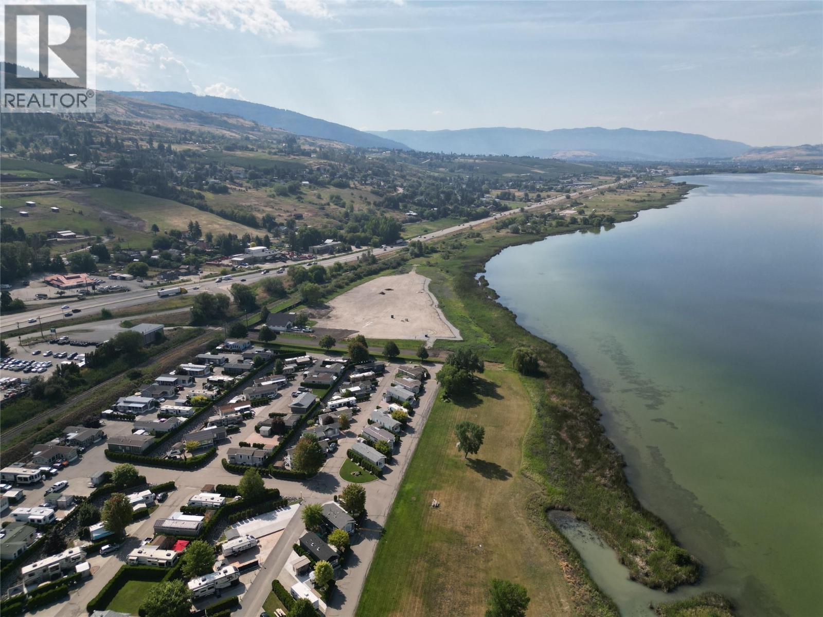 7850 Redwing Road, Vernon, British Columbia  V1B 3W6 - Photo 3 - 10358644