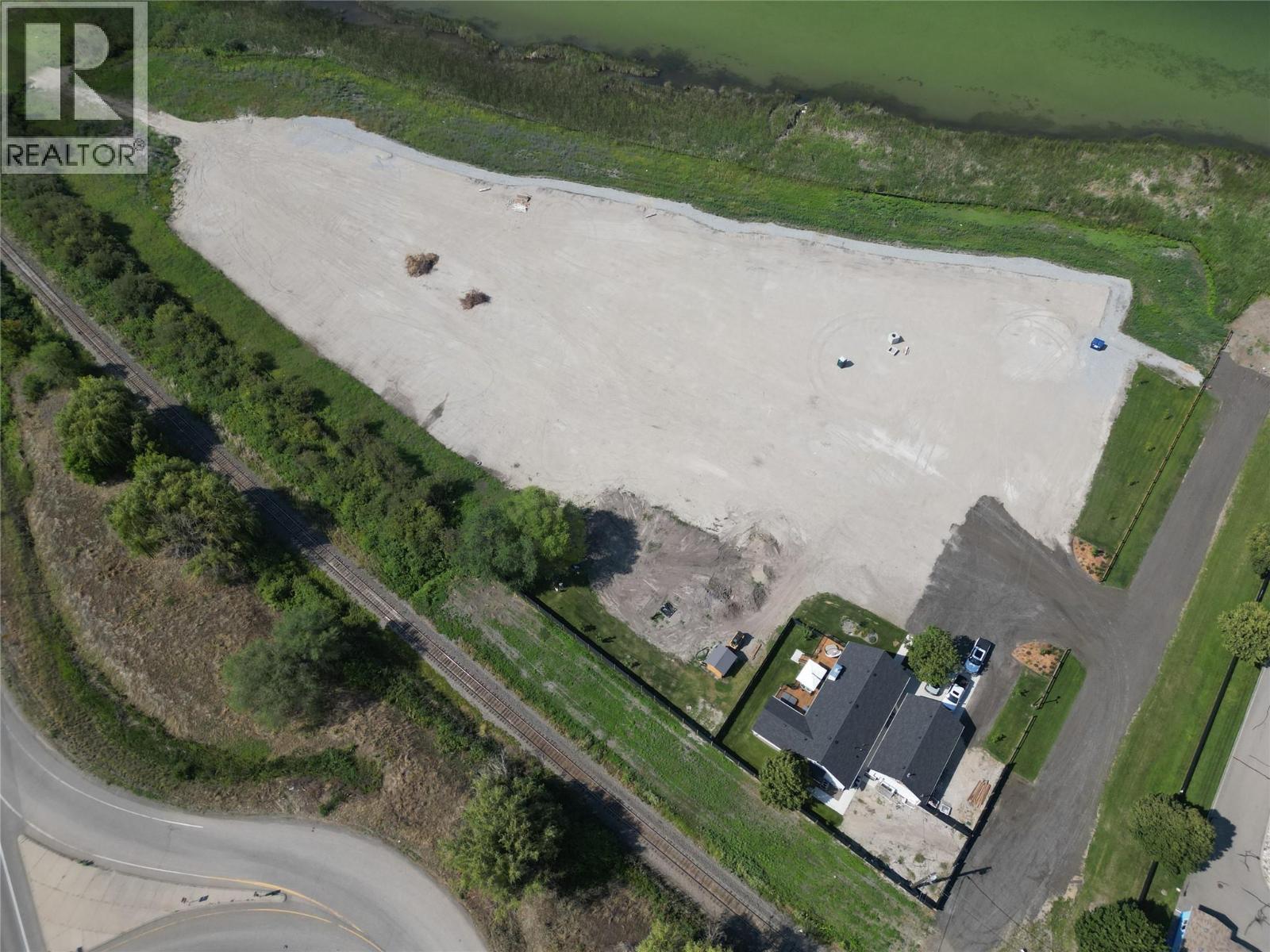 7850 Redwing Road, Vernon, British Columbia  V1B 3W6 - Photo 31 - 10358644