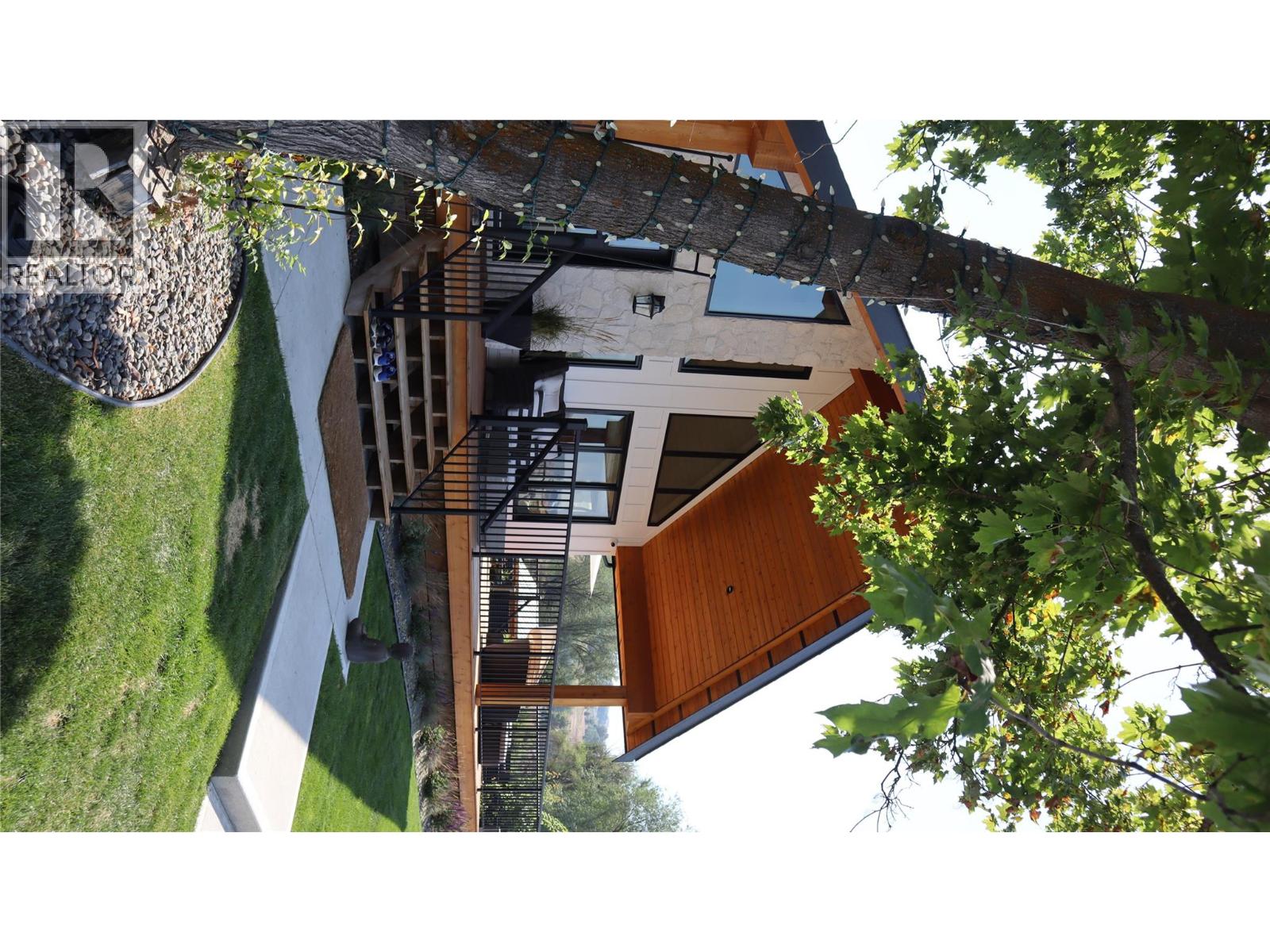 7850 Redwing Road, Vernon, British Columbia  V1B 3W6 - Photo 39 - 10358644