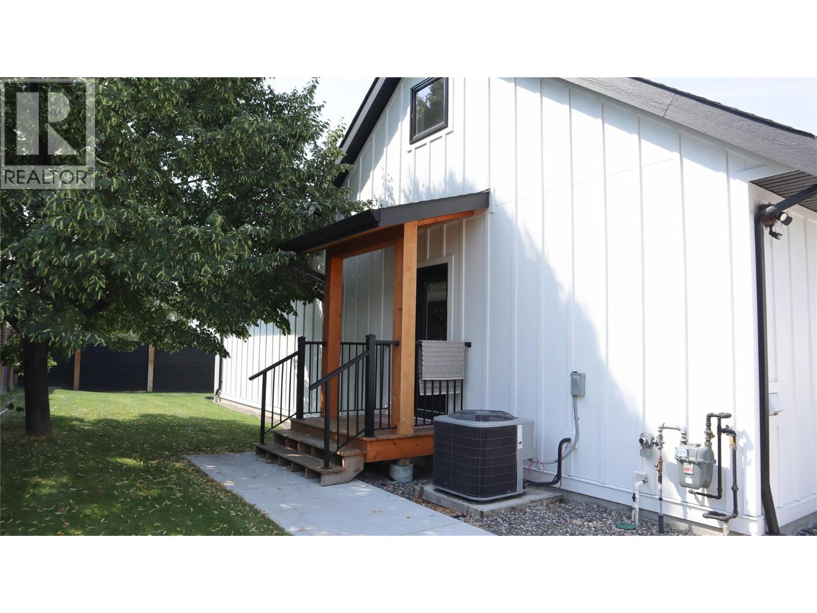 7850 Redwing Road, Vernon, British Columbia  V1B 3W6 - Photo 40 - 10358644