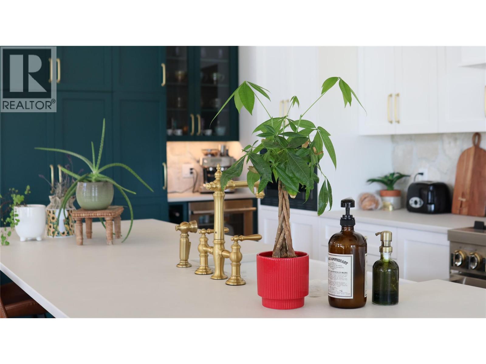 7850 Redwing Road, Vernon, British Columbia  V1B 3W6 - Photo 47 - 10358644