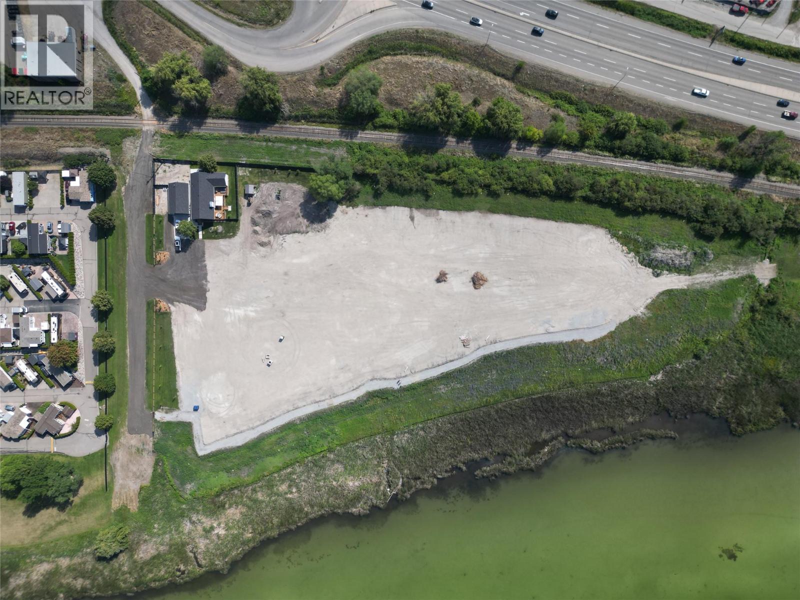 7850 Redwing Road, Vernon, British Columbia  V1B 3W6 - Photo 8 - 10358644