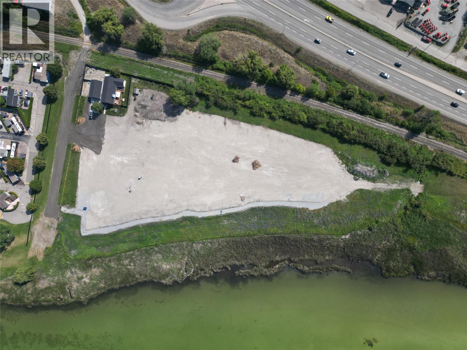 7850 Redwing Road, Vernon, British Columbia  V1B 3W6 - Photo 9 - 10358644