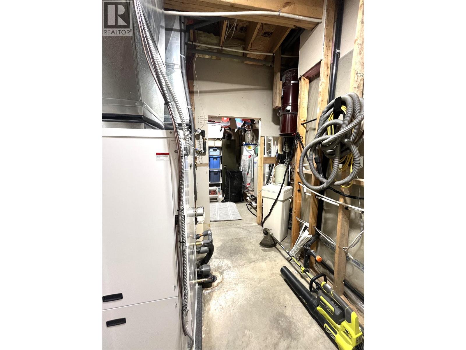 4425 Strawberry Heights Road, Kamloops, British Columbia  V2H 6C2 - Photo 35 - 10358973