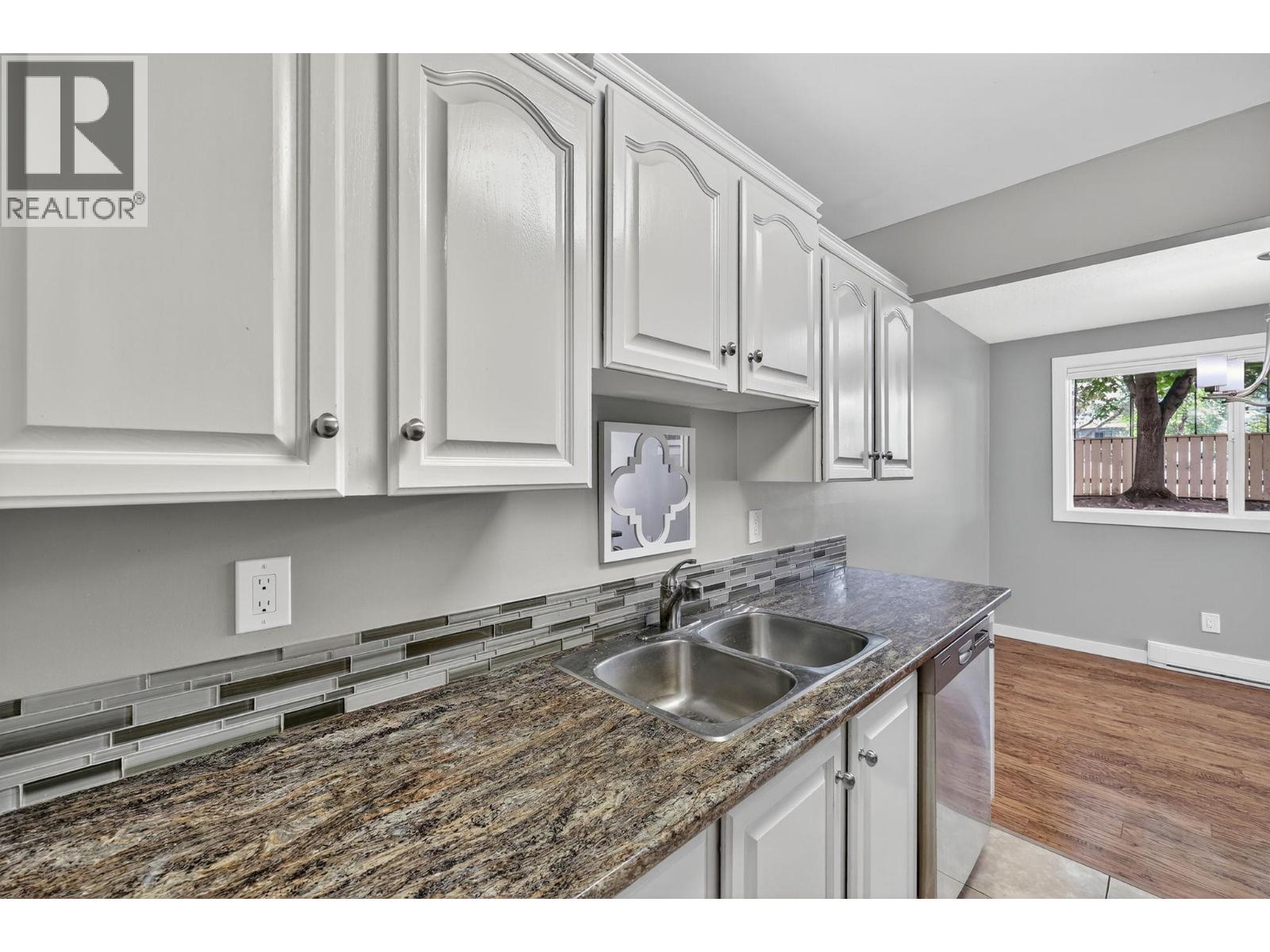 1229 Bernard Avenue Unit# 105, Kelowna, British Columbia  V1Y 6R3 - Photo 10 - 10358804