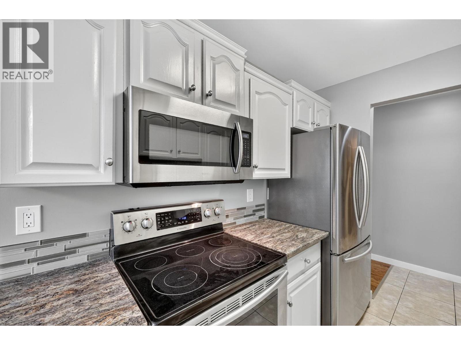 1229 Bernard Avenue Unit# 105, Kelowna, British Columbia  V1Y 6R3 - Photo 12 - 10358804