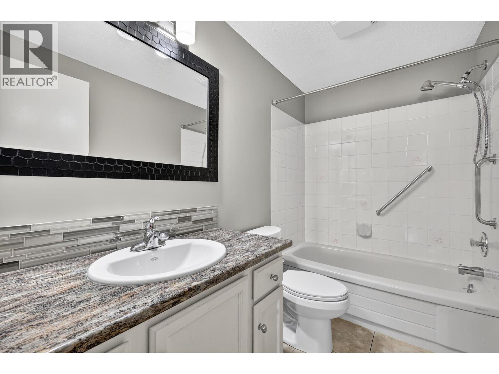 1229 Bernard Avenue Unit# 105, Kelowna, British Columbia  V1Y 6R3 - Photo 21 - 10358804