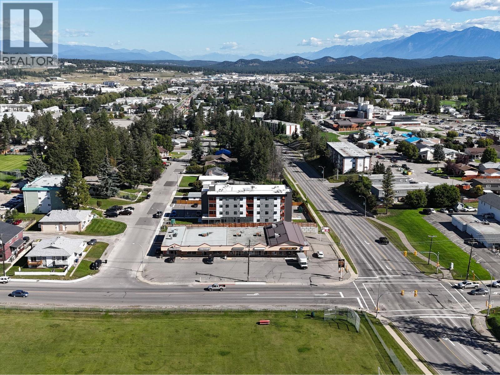 2104 2nd Street S, Cranbrook, British Columbia  V1C 4W1 - Photo 5 - 10358857