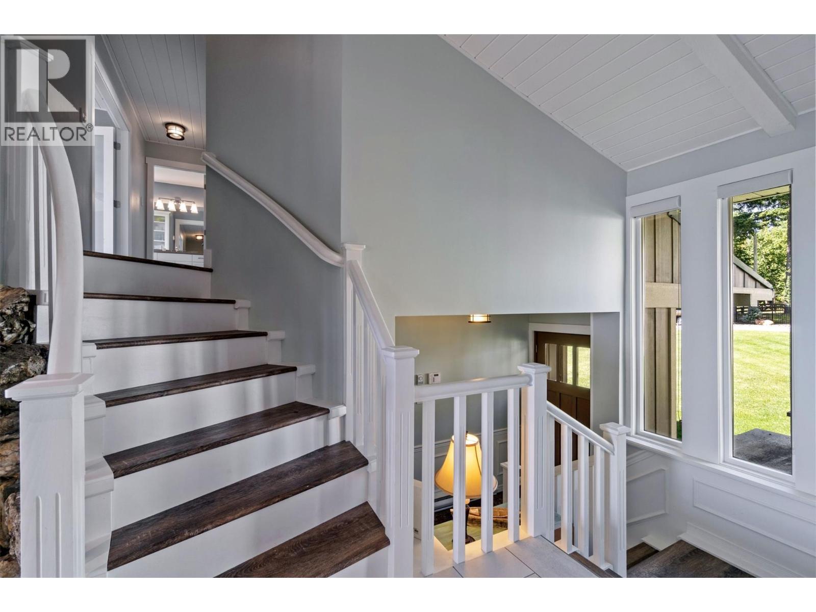 4243 Saratoga Road, Scotch Creek, British Columbia  V0E 1M5 - Photo 18 - 10359239