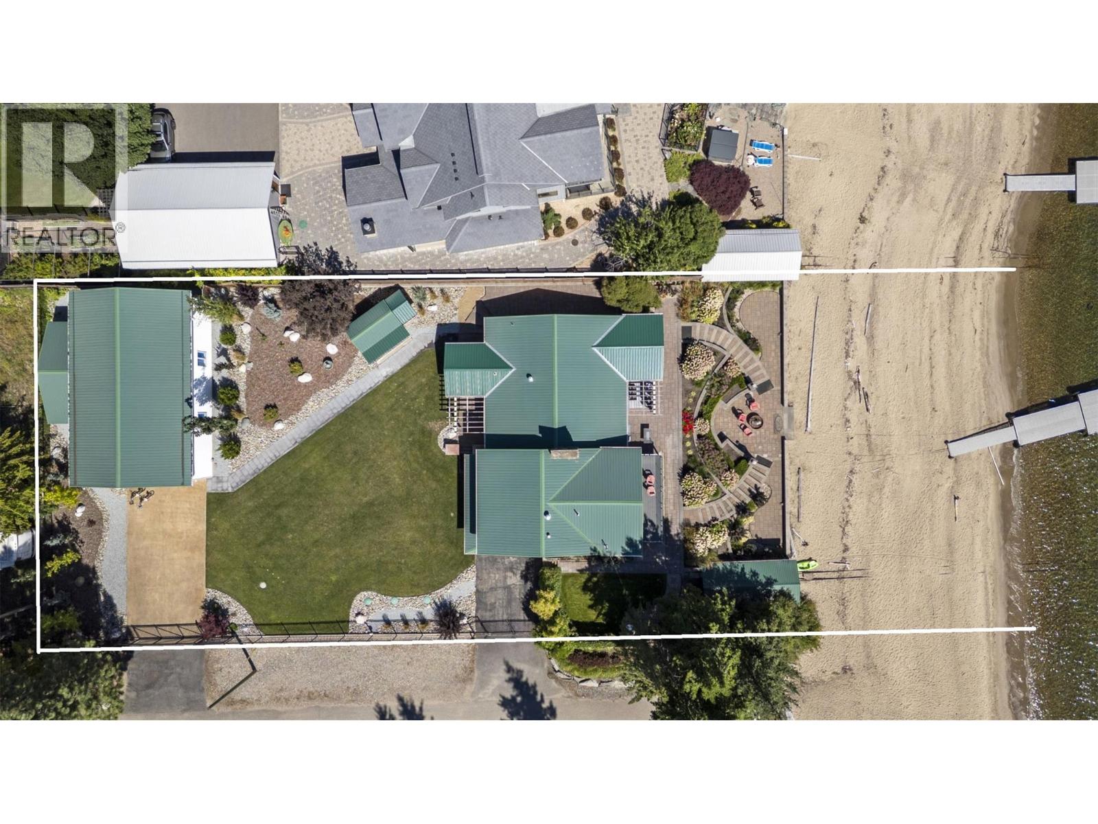 4243 Saratoga Road, Scotch Creek, British Columbia  V0E 1M5 - Photo 7 - 10359239