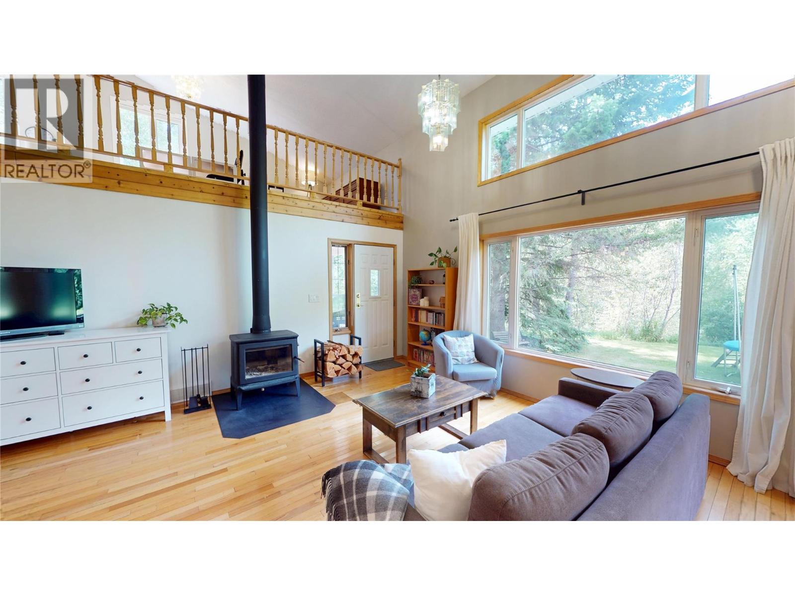 7392 8th Avenue, Hosmer, British Columbia  V0B 1M5 - Photo 11 - 10359204