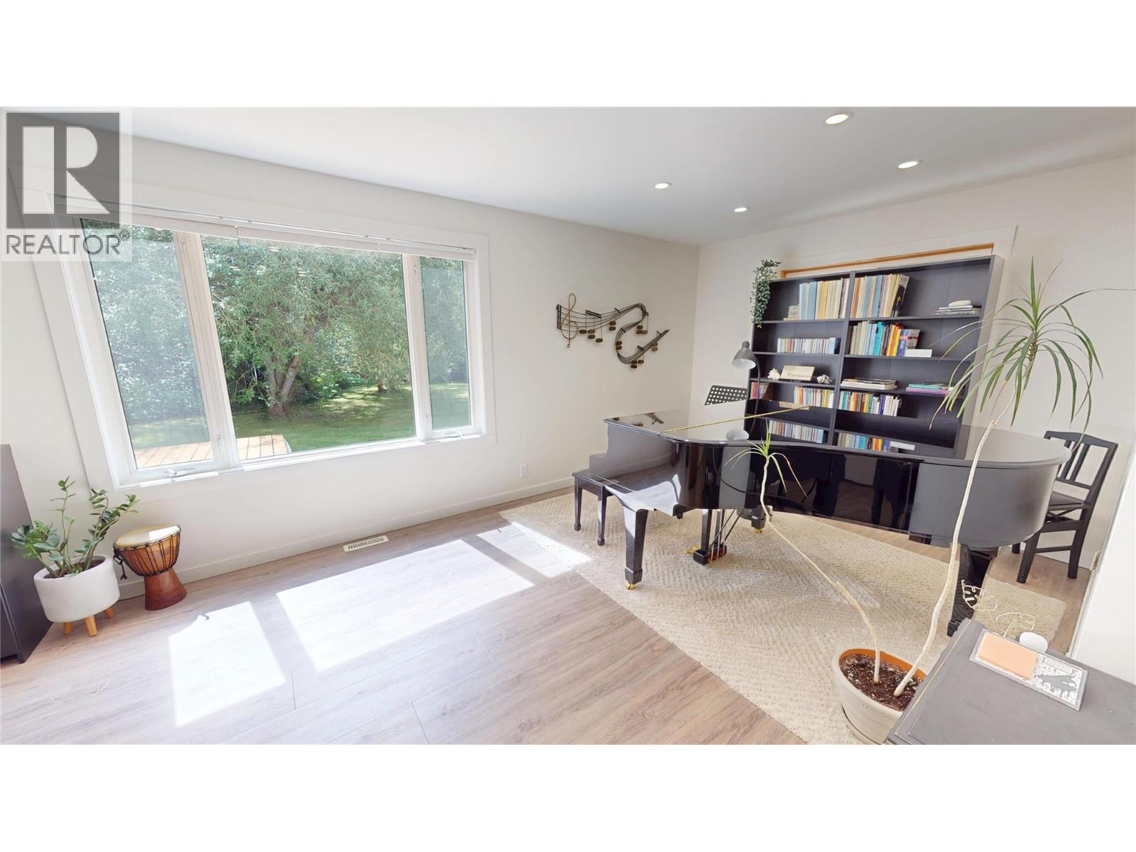 7392 8th Avenue, Hosmer, British Columbia  V0B 1M5 - Photo 16 - 10359204