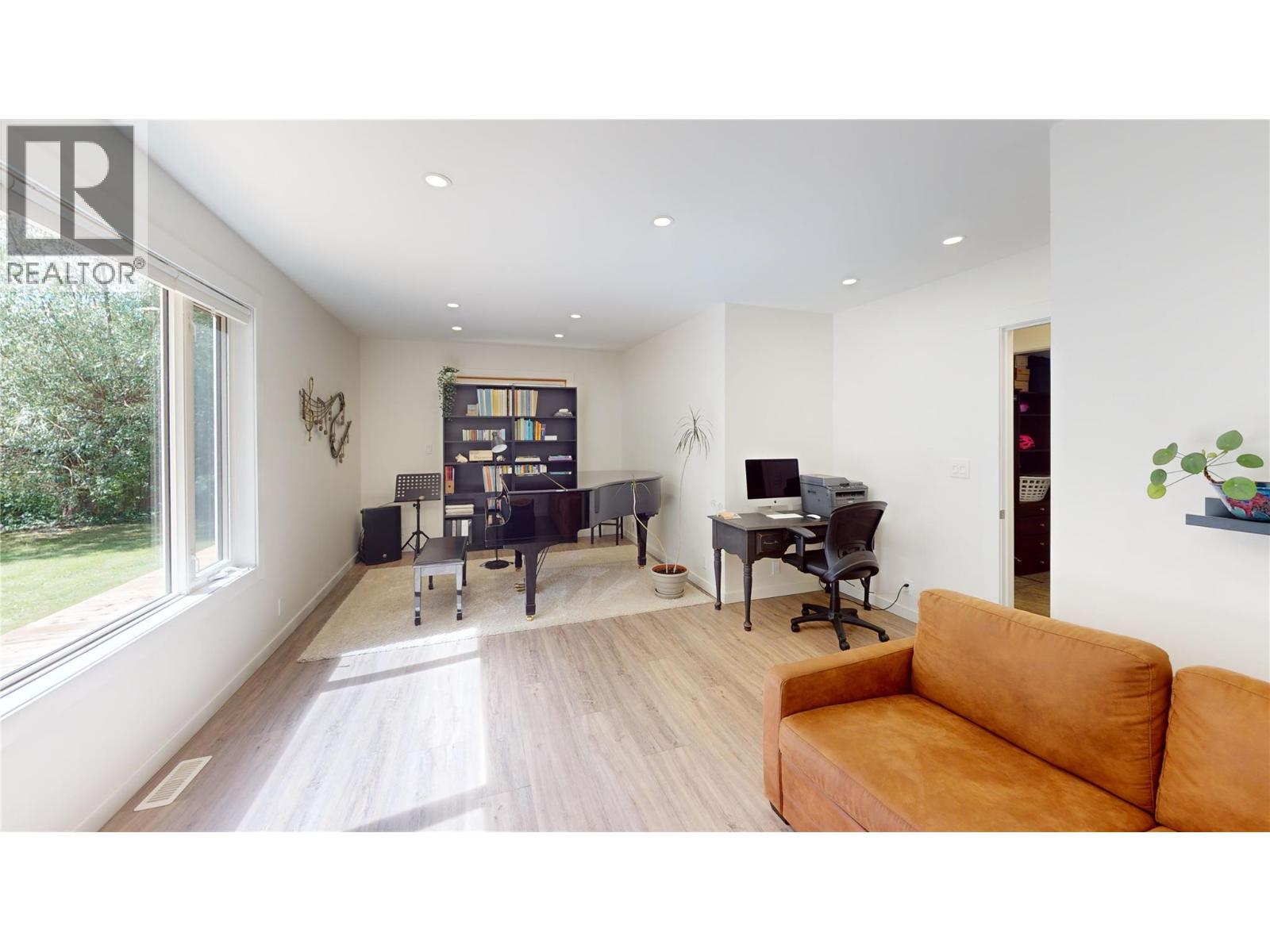 7392 8th Avenue, Hosmer, British Columbia  V0B 1M5 - Photo 20 - 10359204