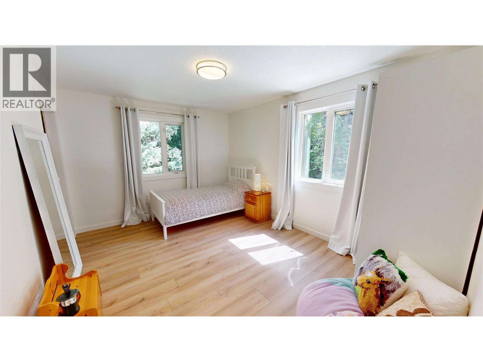 7392 8th Avenue, Hosmer, British Columbia  V0B 1M5 - Photo 37 - 10359204