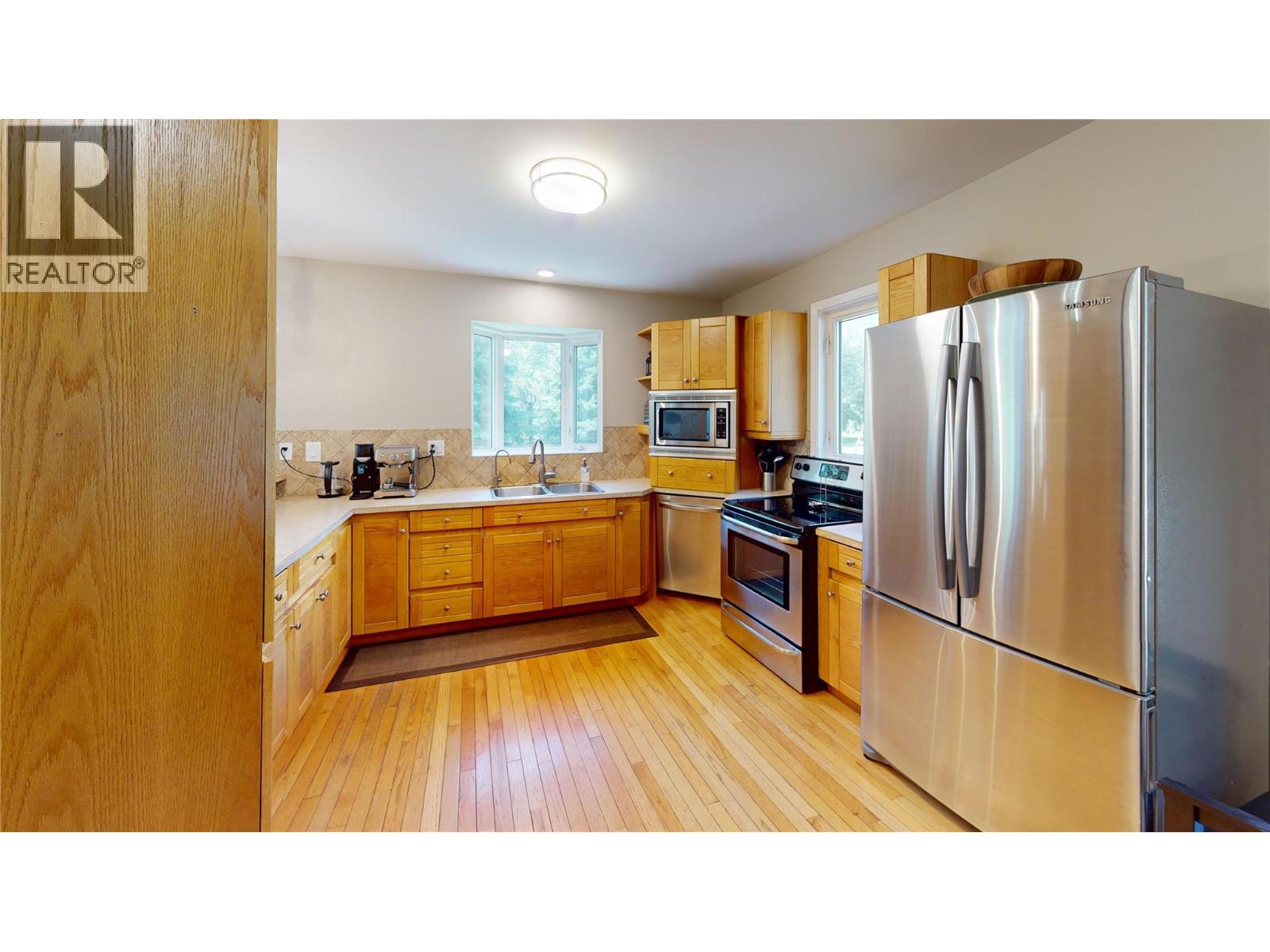 7392 8th Avenue, Hosmer, British Columbia  V0B 1M5 - Photo 5 - 10359204