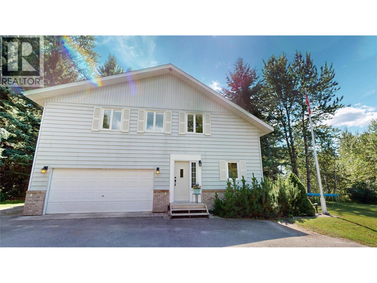 7392 8th Avenue, Hosmer, British Columbia  V0B 1M5 - Photo 55 - 10359204