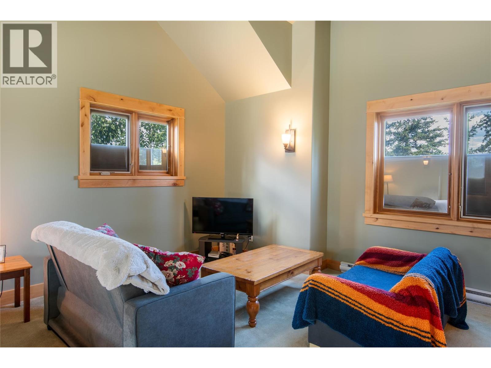 1590 Golden Avenue, Golden, British Columbia  V0A 1H0 - Photo 21 - 10359286