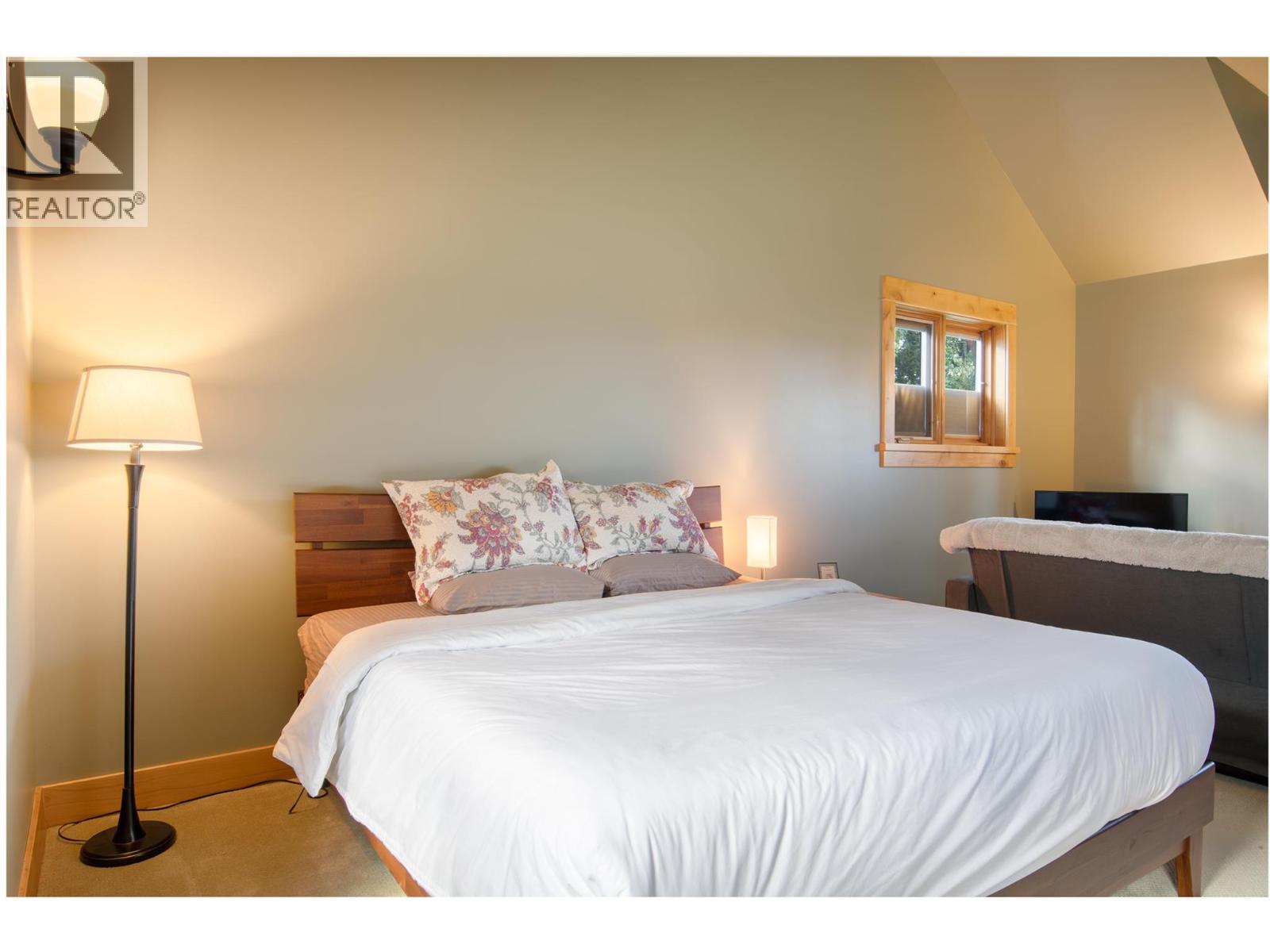 1590 Golden Avenue, Golden, British Columbia  V0A 1H0 - Photo 22 - 10359286