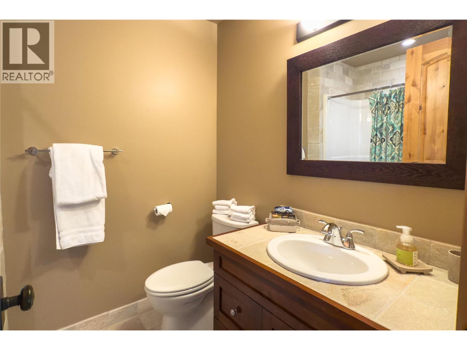 1590 Golden Avenue, Golden, British Columbia  V0A 1H0 - Photo 23 - 10359286