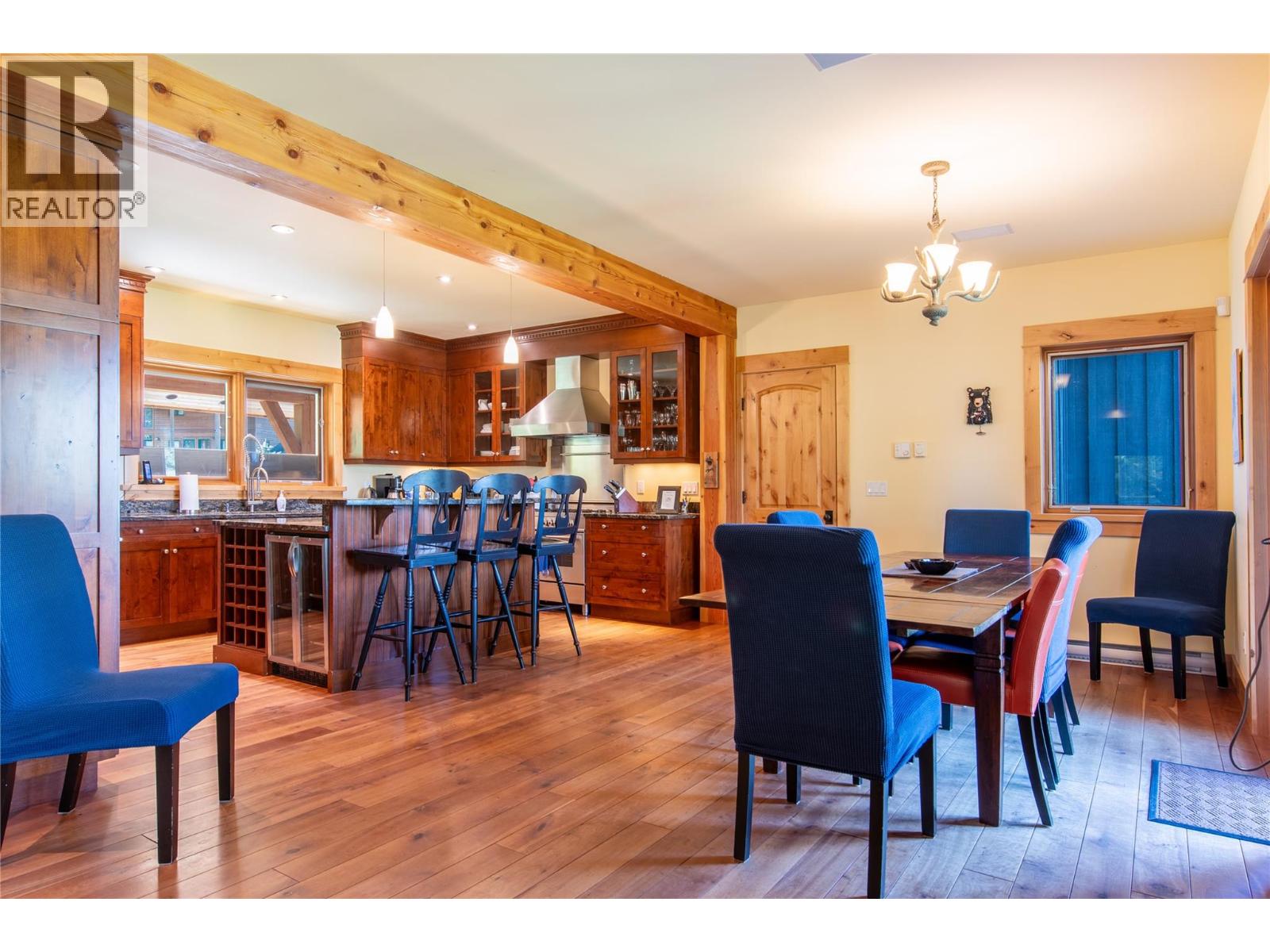 1590 Golden Avenue, Golden, British Columbia  V0A 1H0 - Photo 4 - 10359286